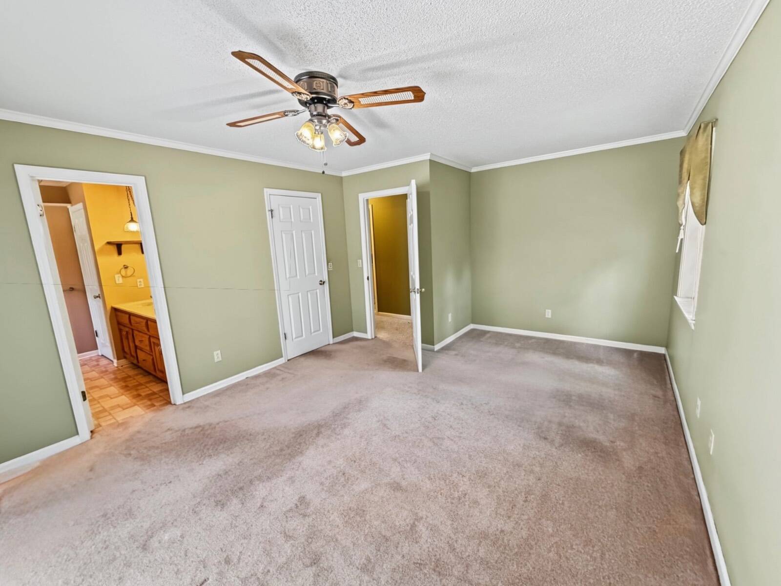 242 Wildwood Drive