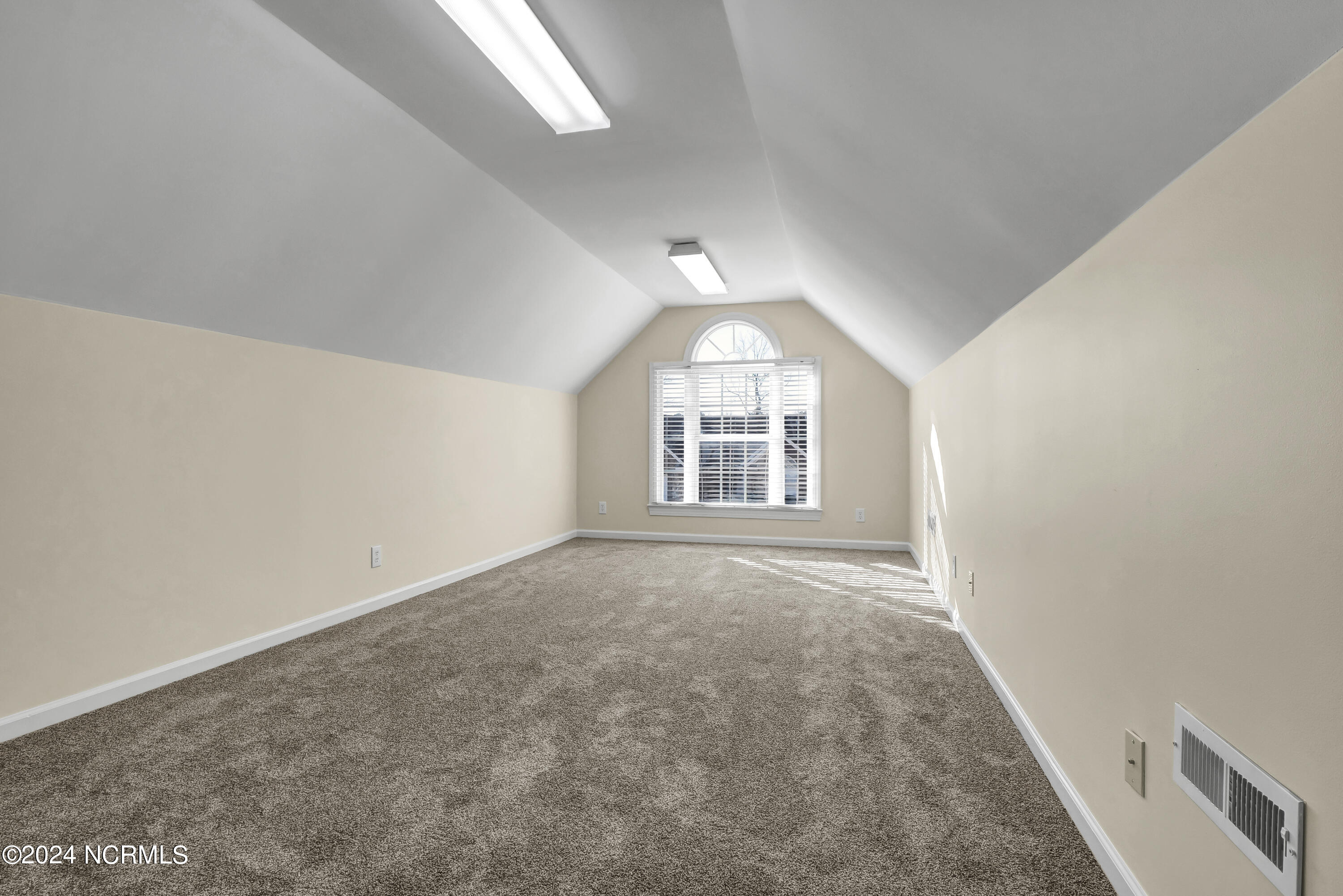 105 Candlewood Drive
