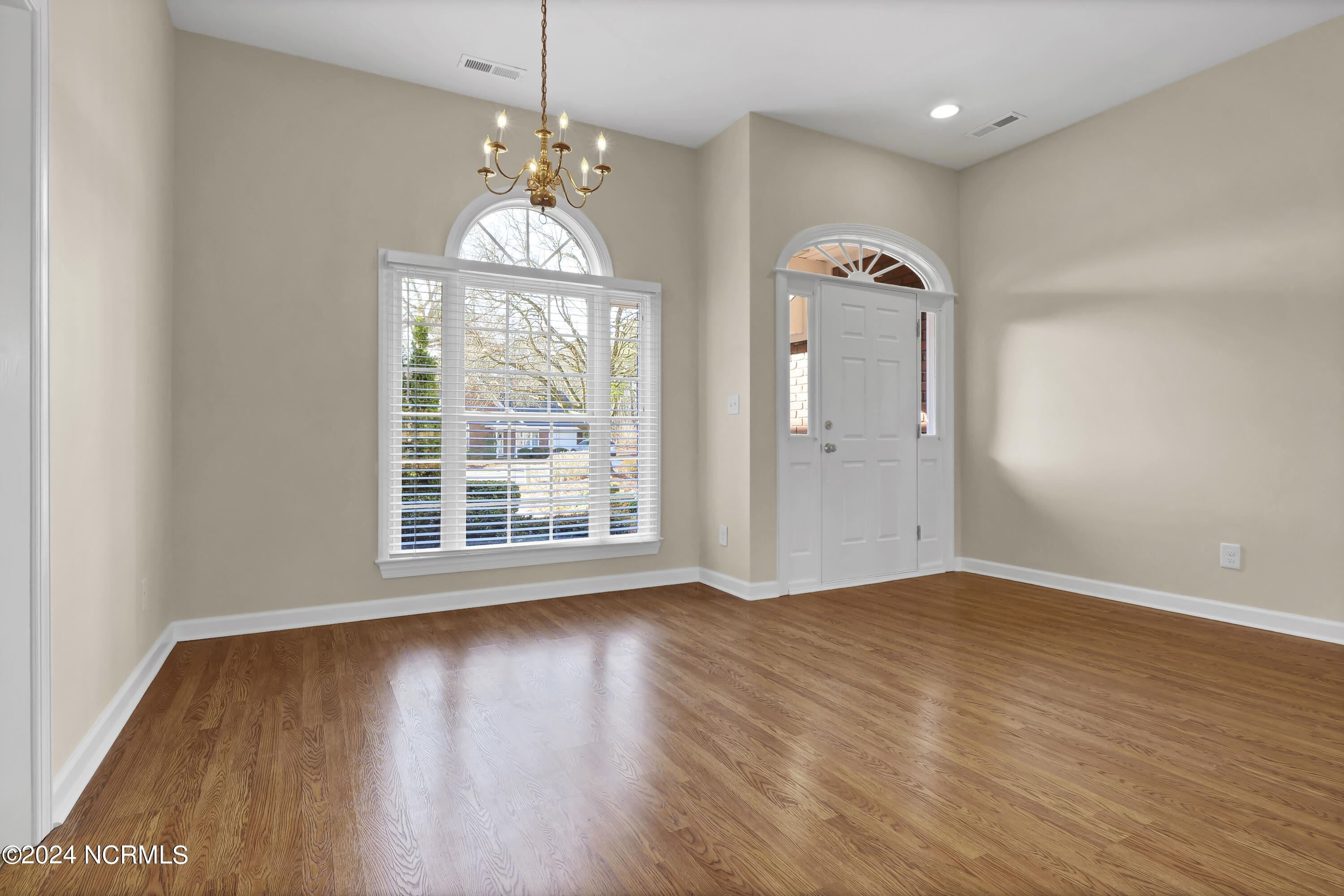 105 Candlewood Drive