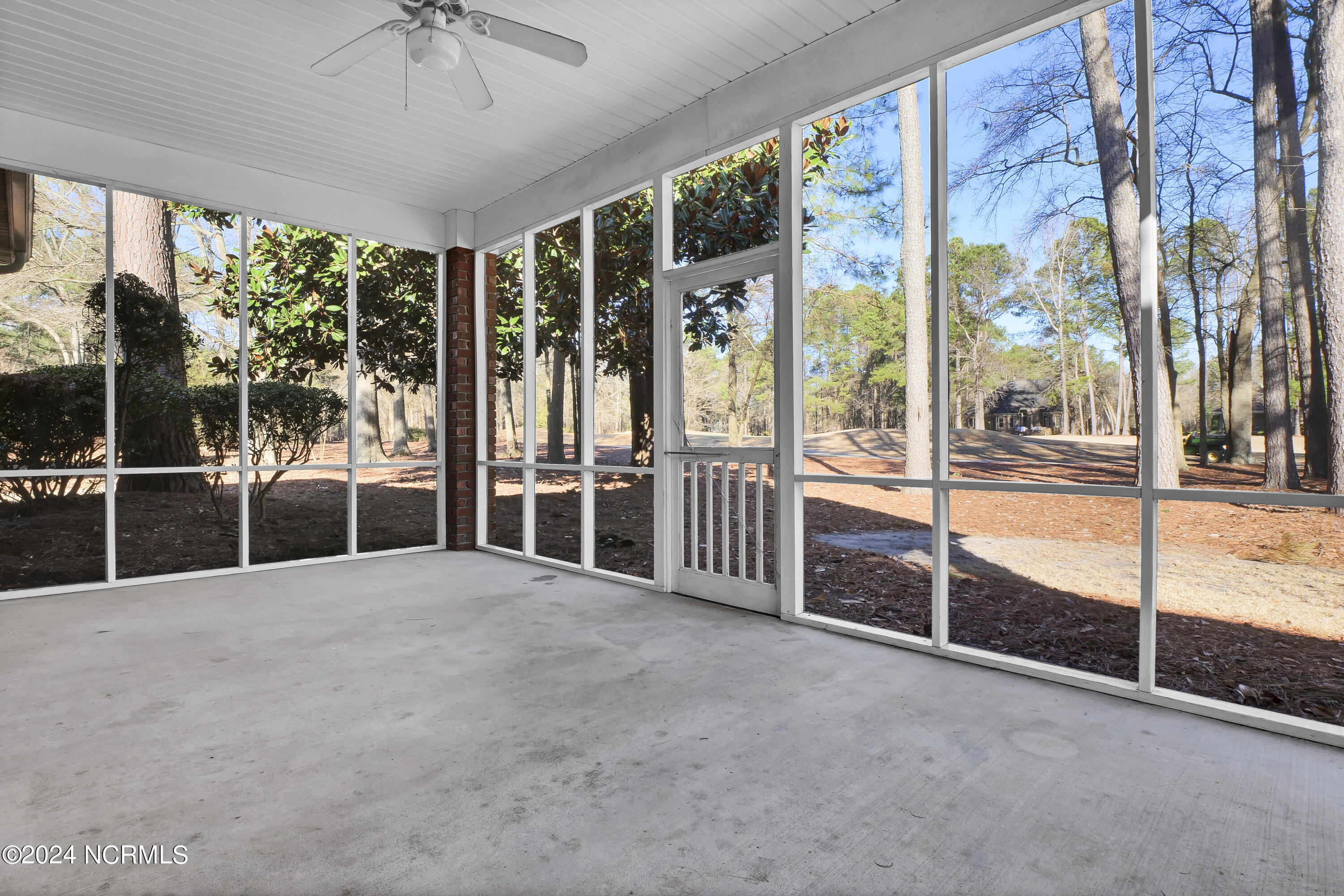 105 Candlewood Drive