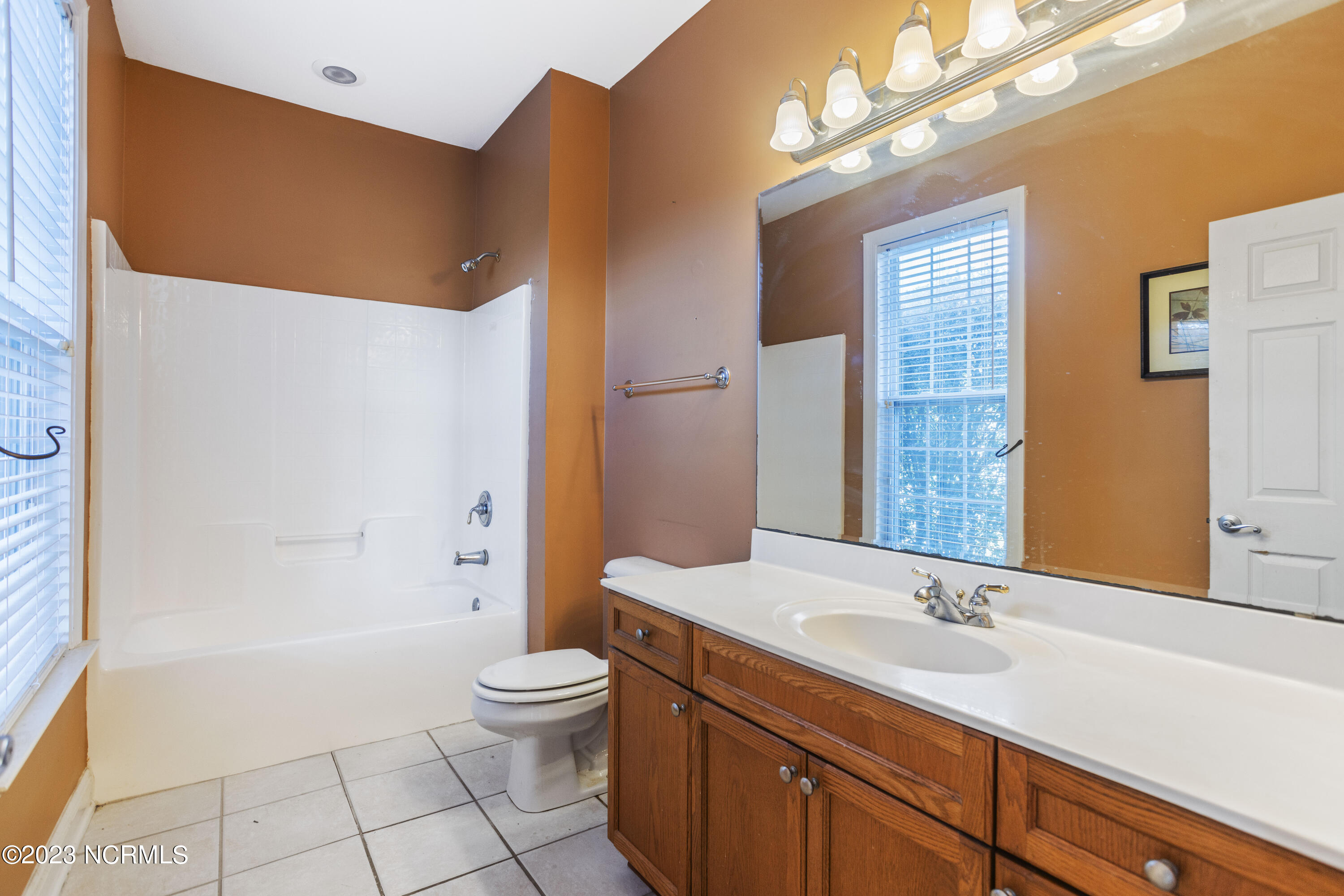 1102 Cloverfield Court