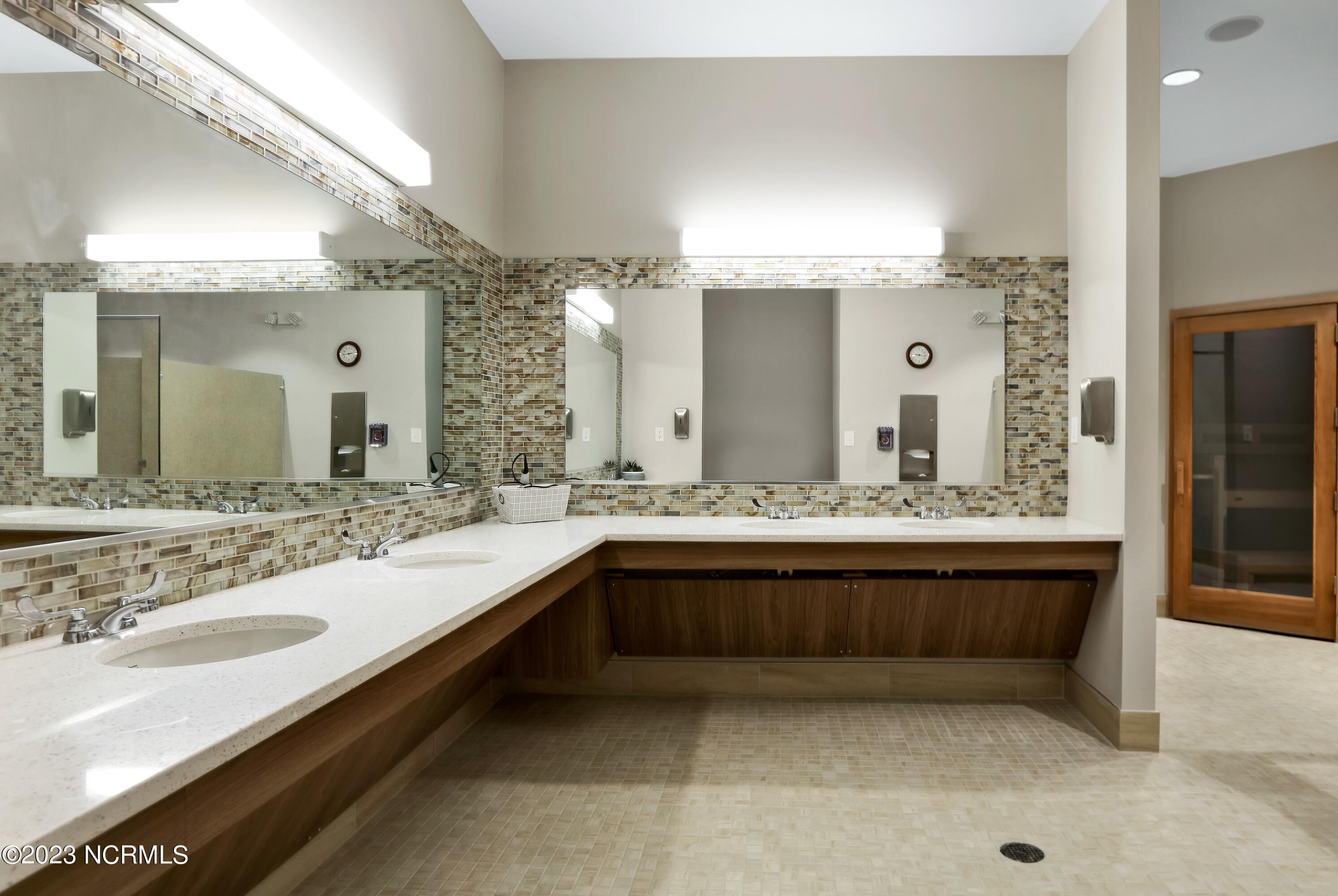 1102 Cloverfield Court
