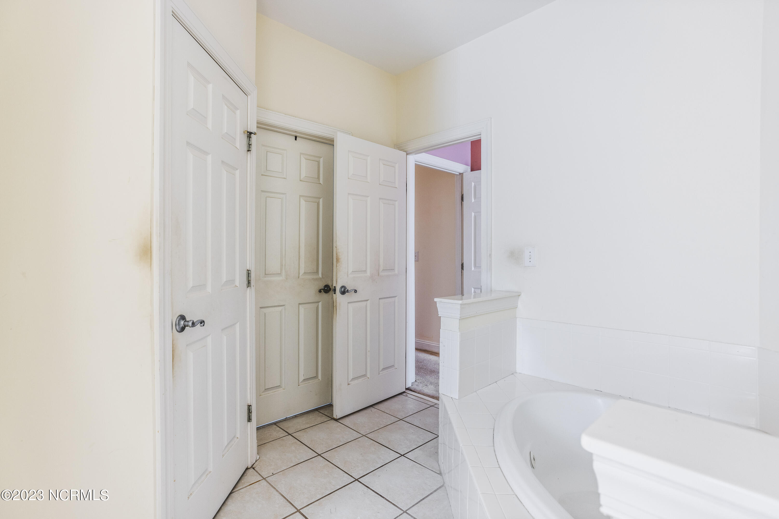 1102 Cloverfield Court