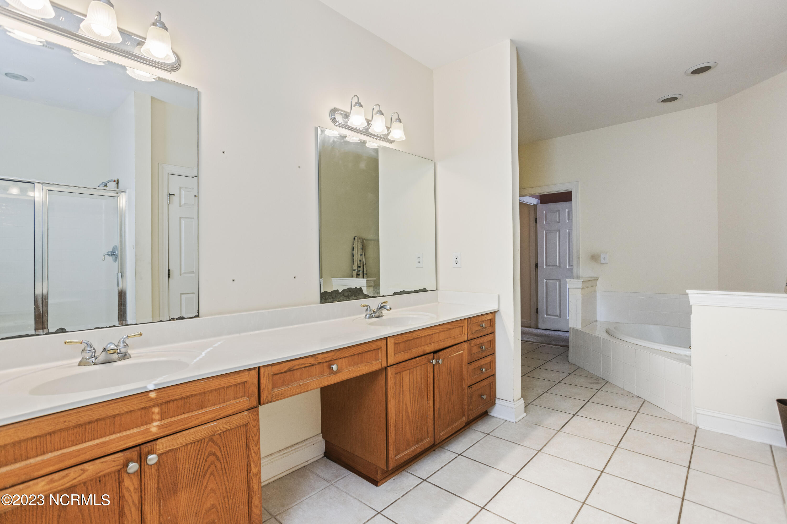 1102 Cloverfield Court