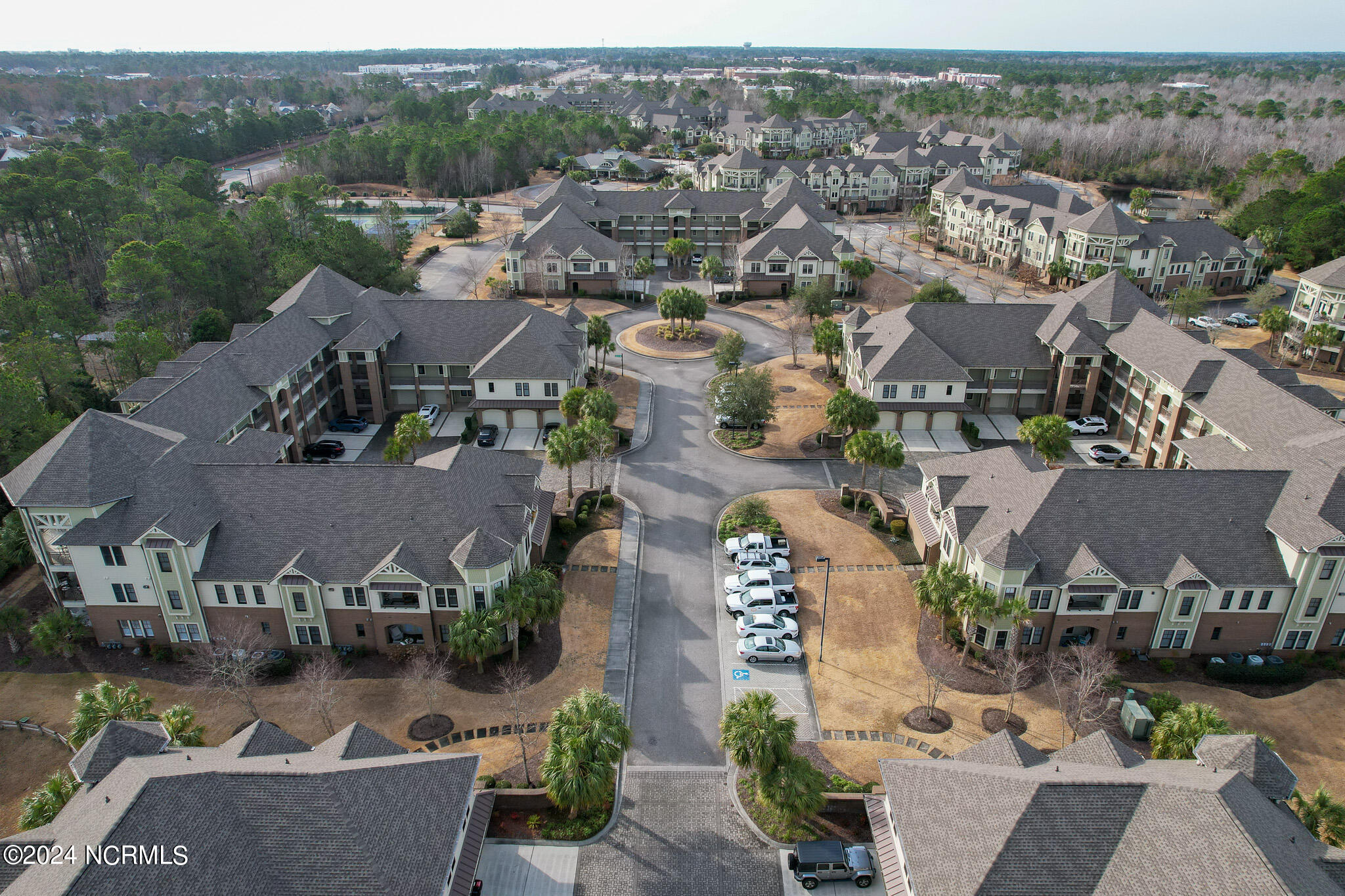 550 Grande Manor Court, 202