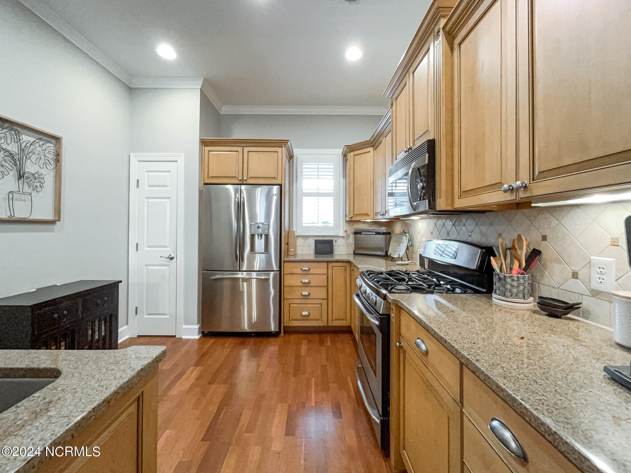 550 Grande Manor Court, 202