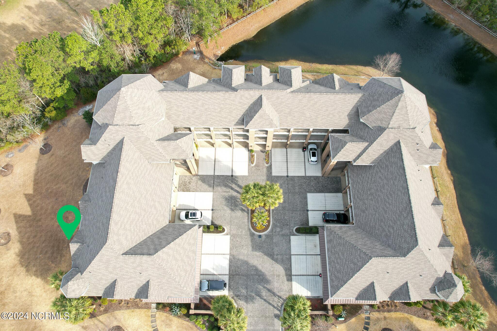 550 Grande Manor Court, 202