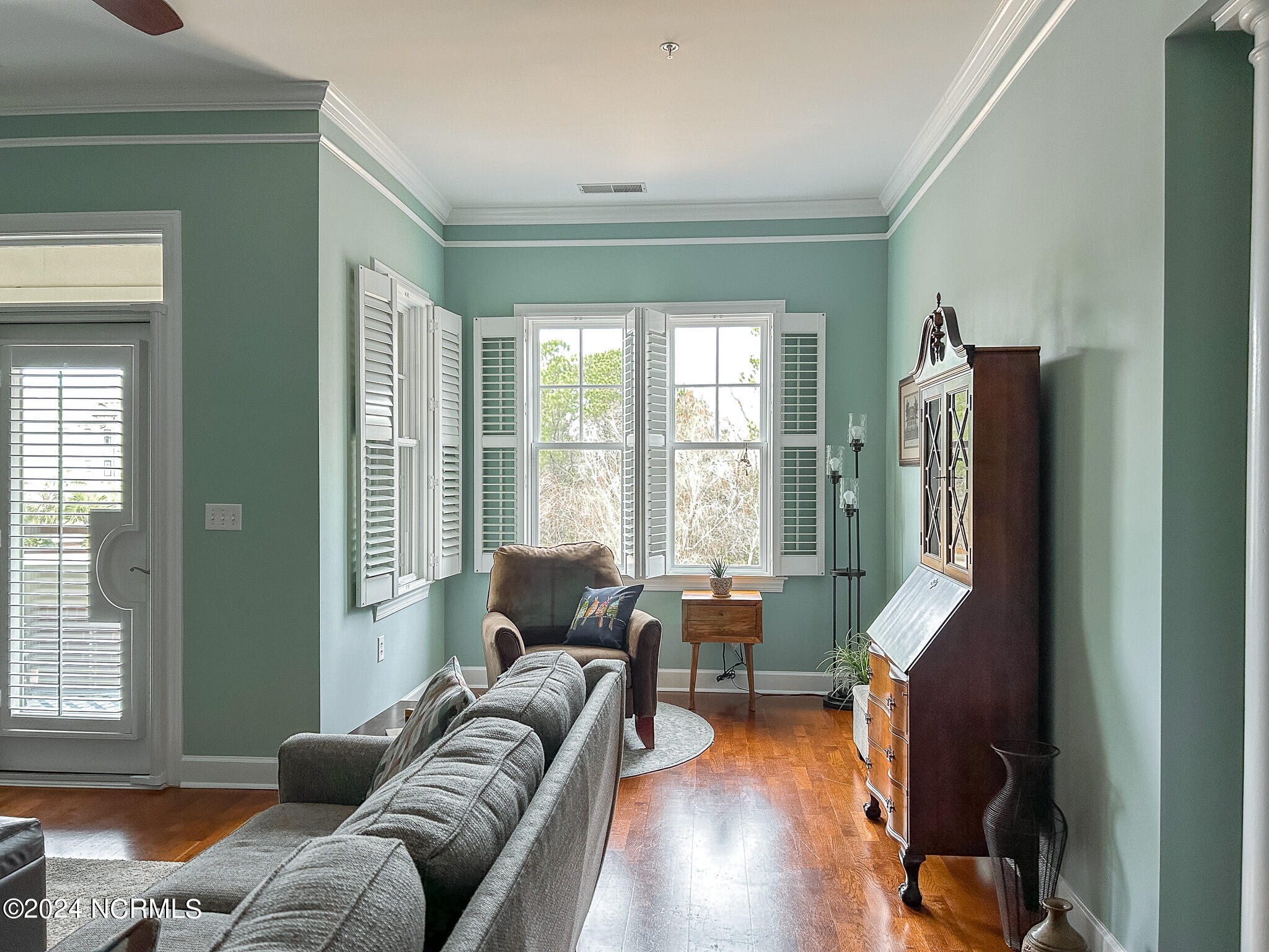 550 Grande Manor Court, 202