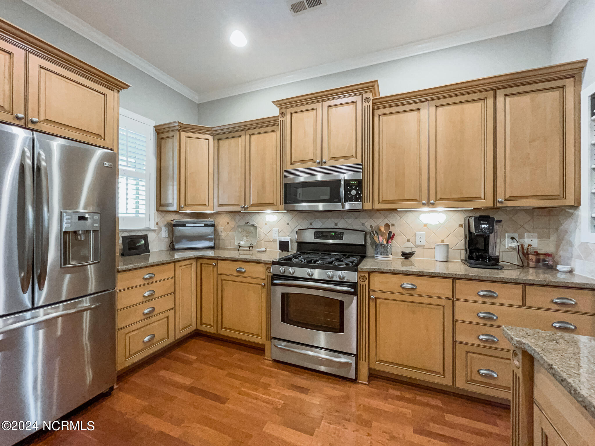 550 Grande Manor Court, 202