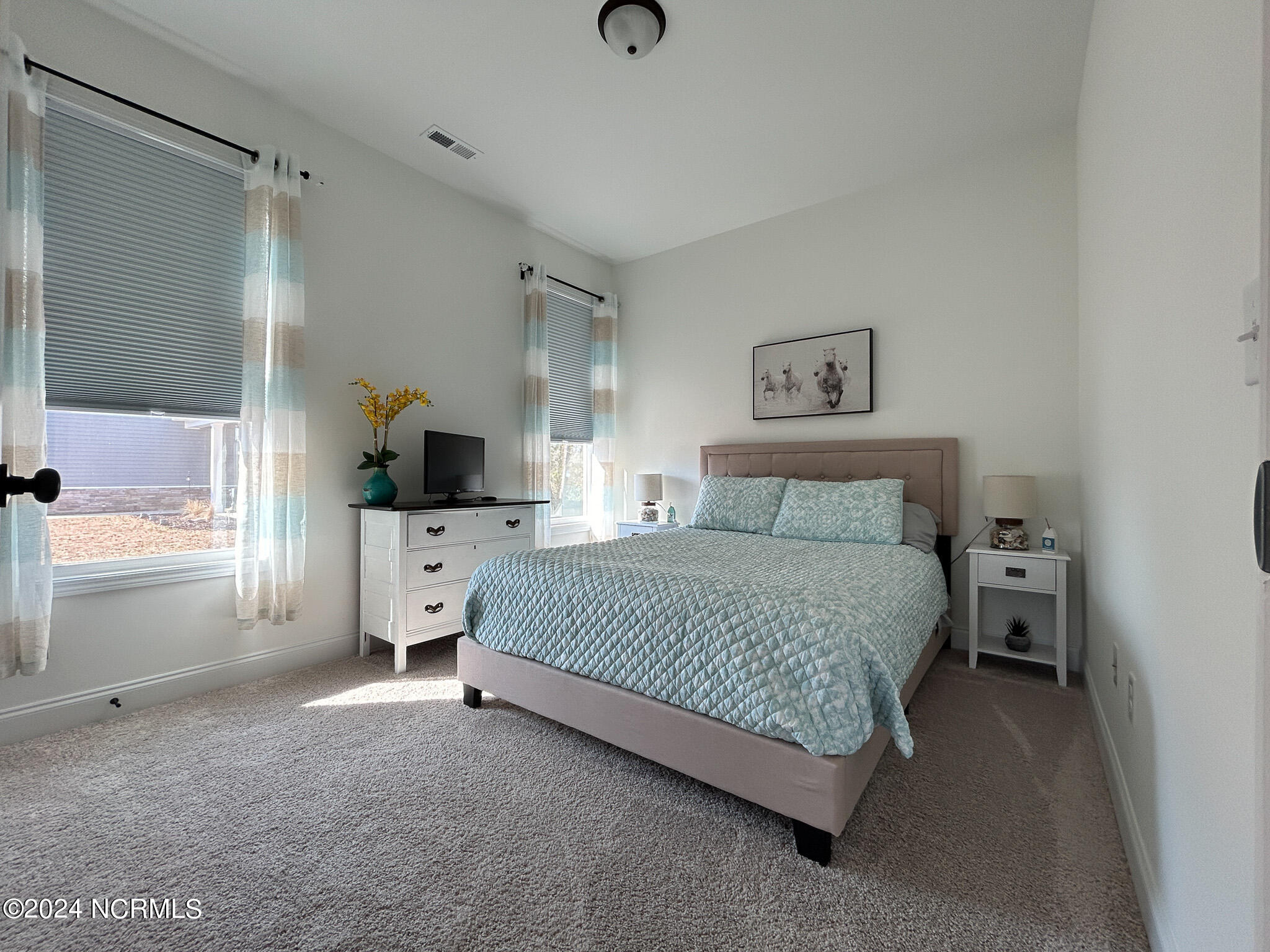 1261 Putnam Drive