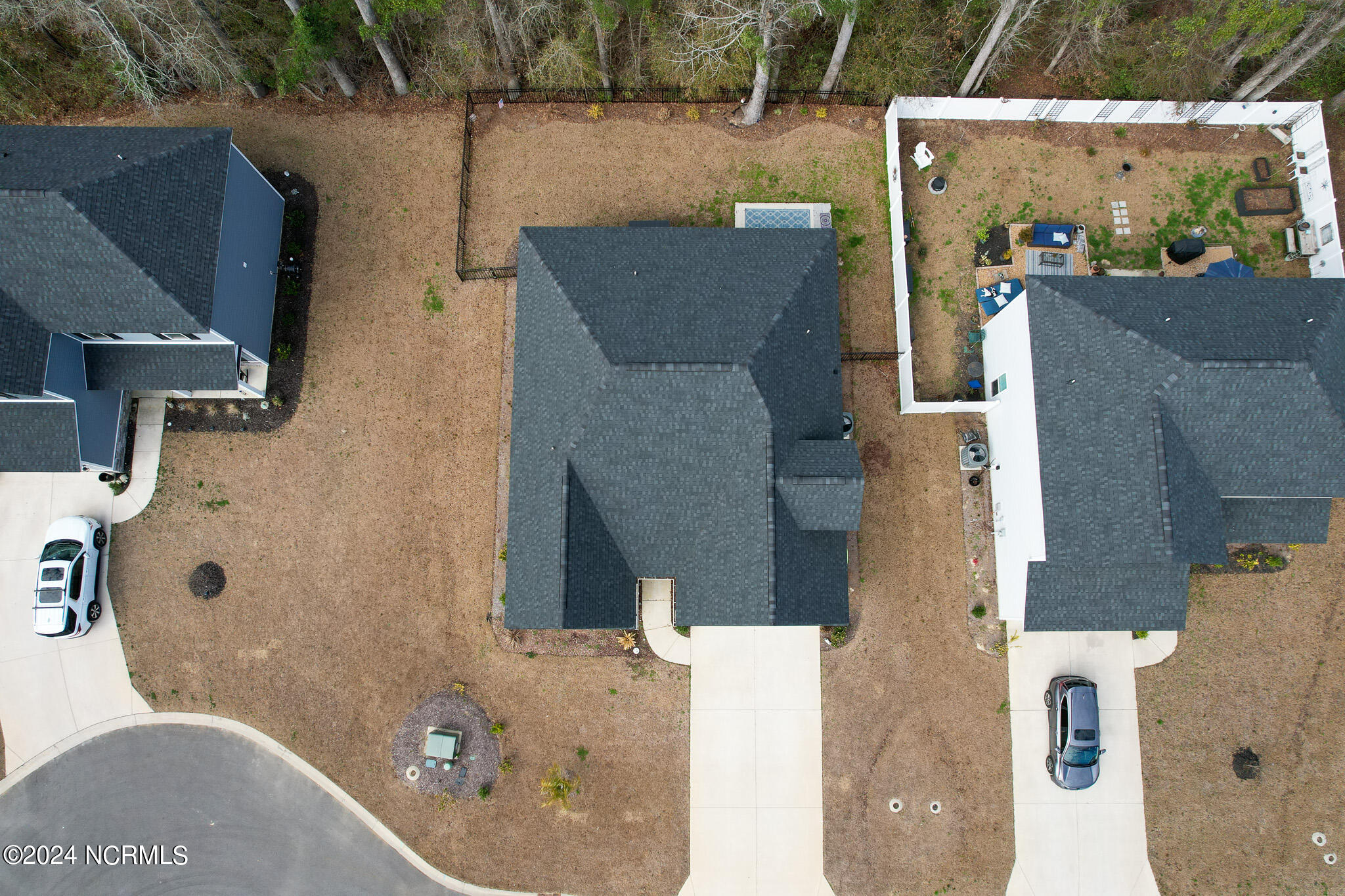 1261 Putnam Drive