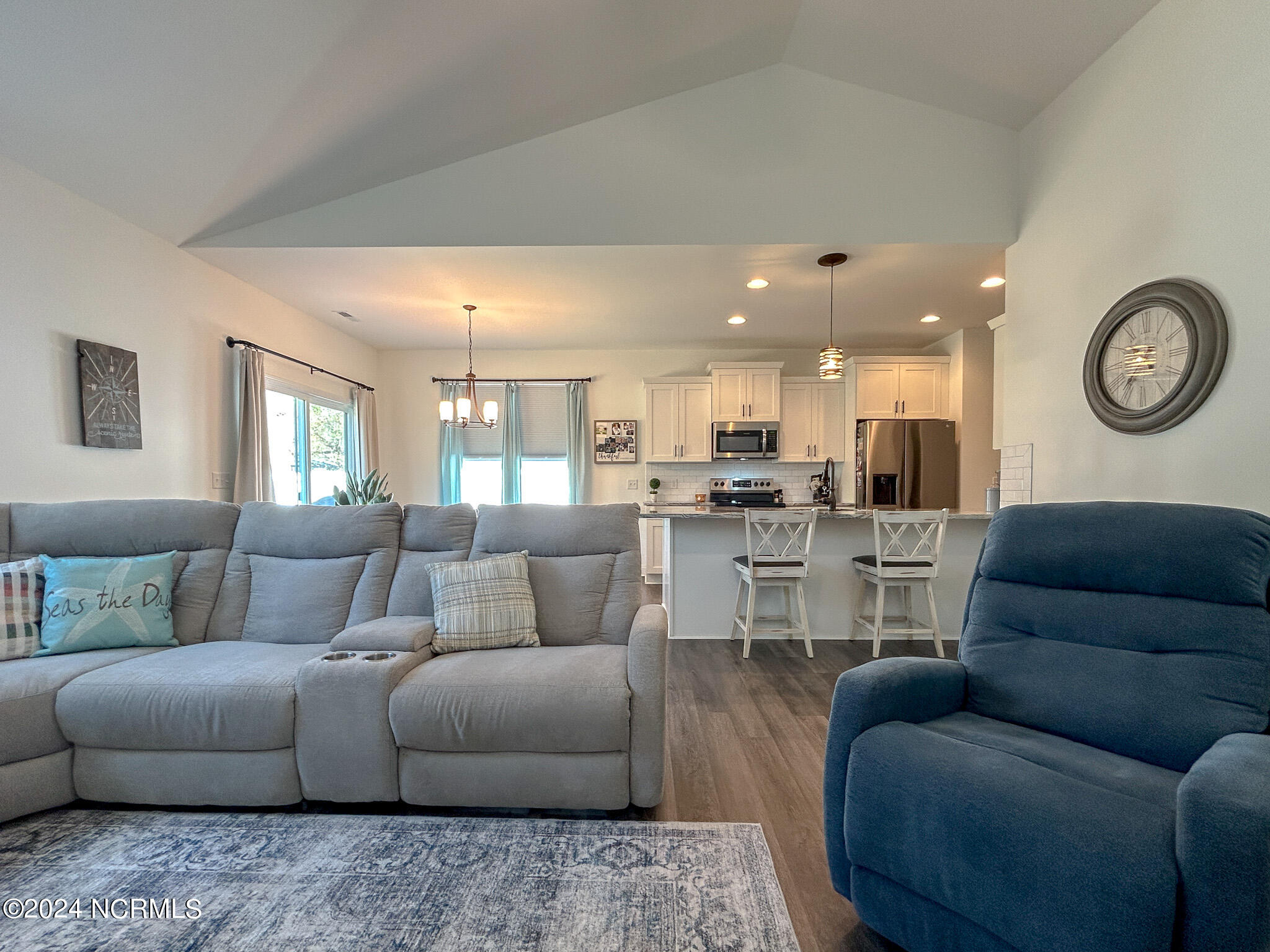 1261 Putnam Drive