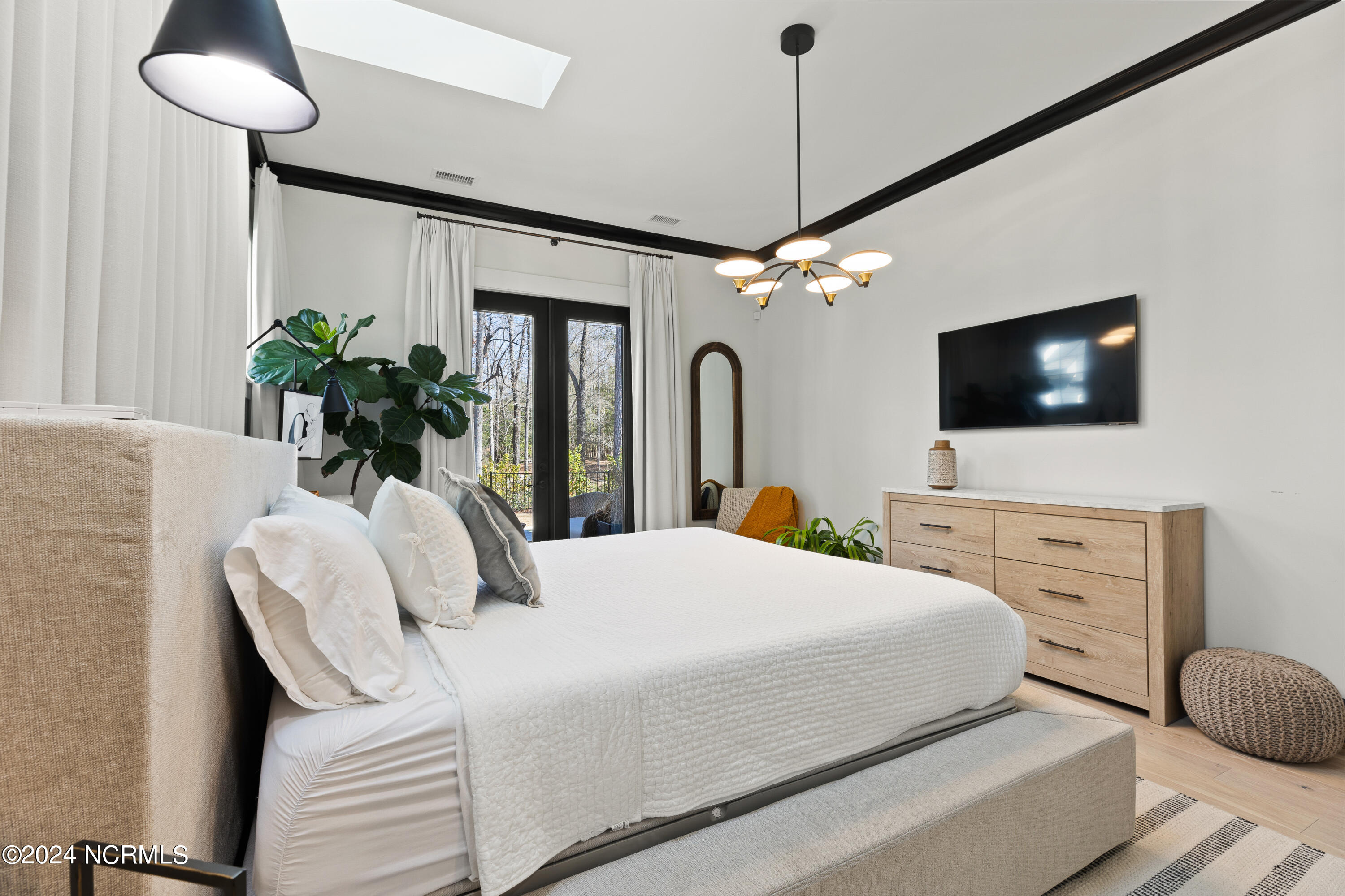 3744 White Cliffs Drive