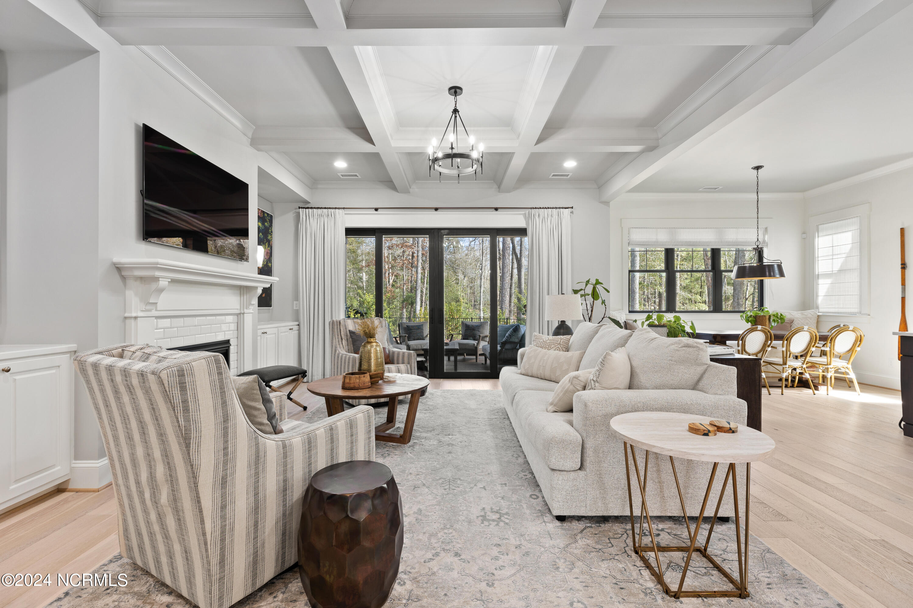 3744 White Cliffs Drive