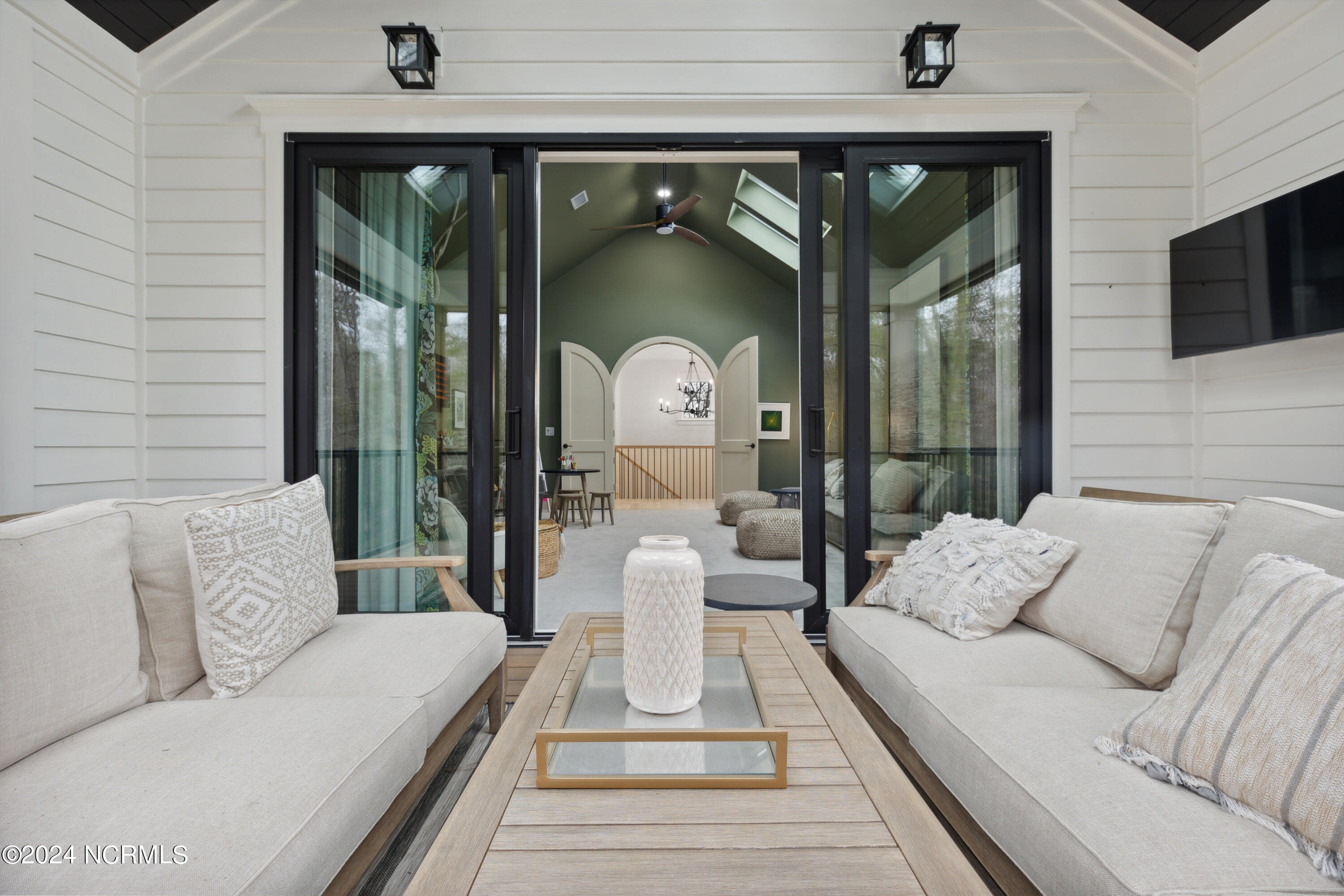 3744 White Cliffs Drive