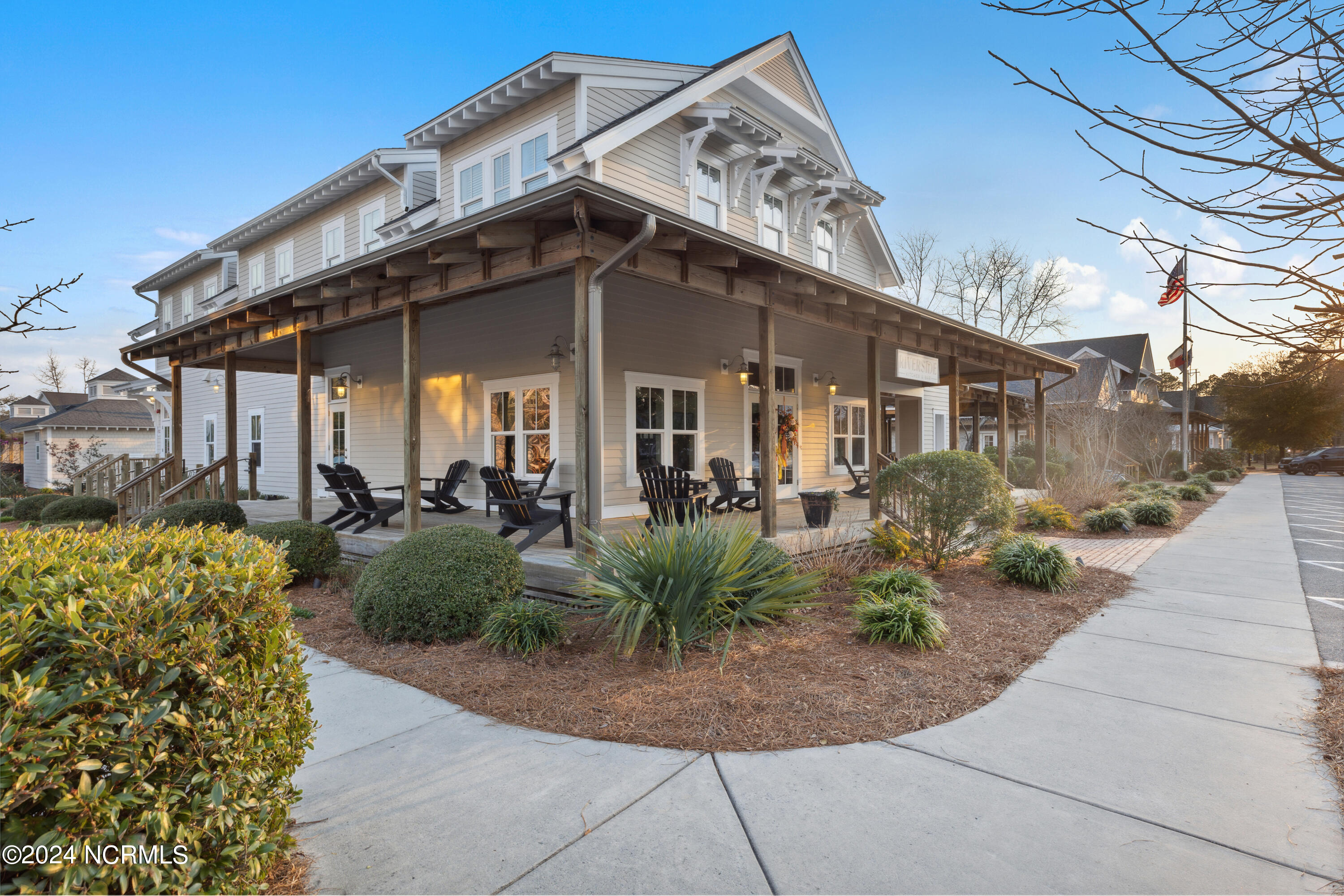 3744 White Cliffs Drive