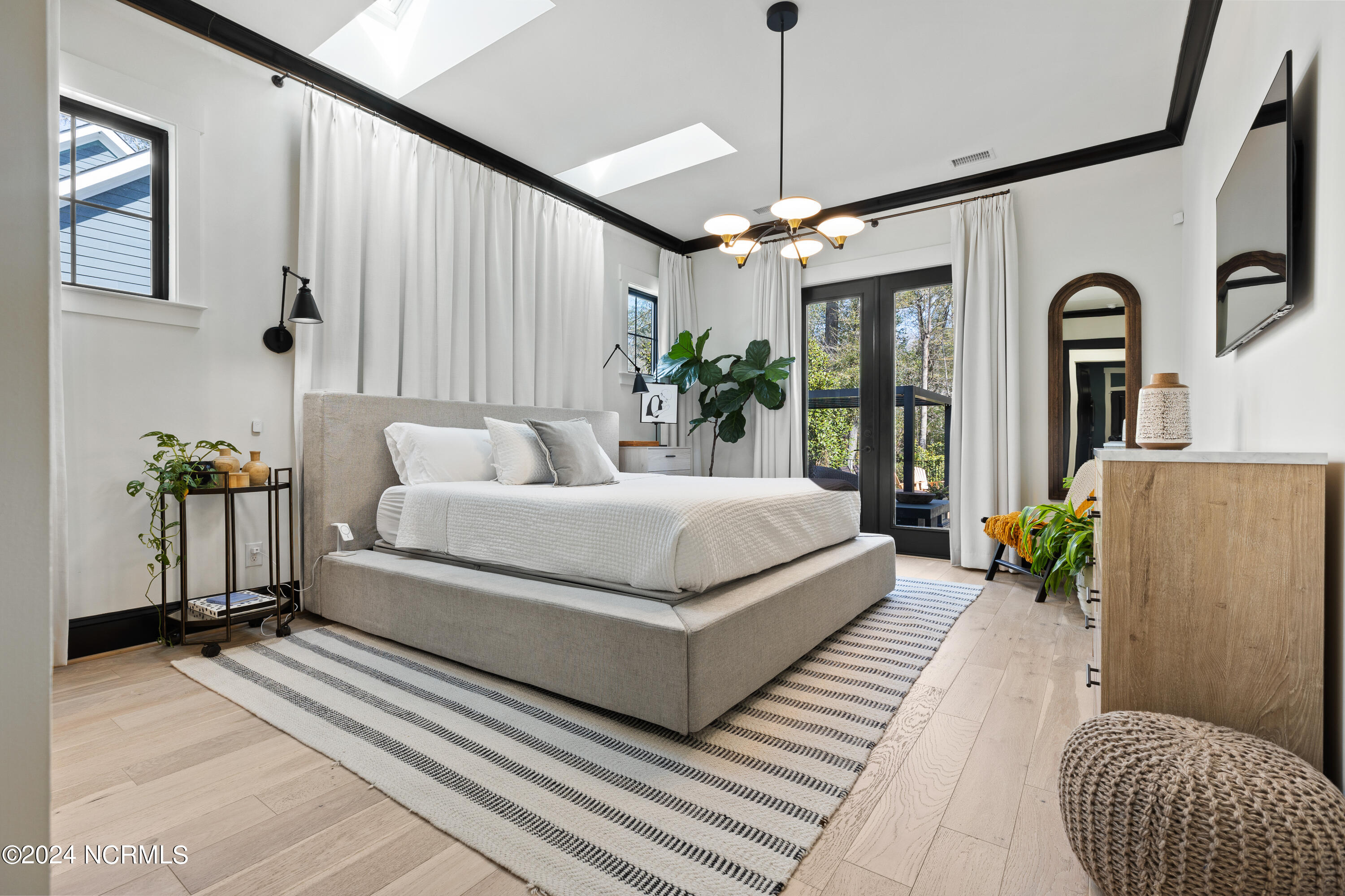 3744 White Cliffs Drive