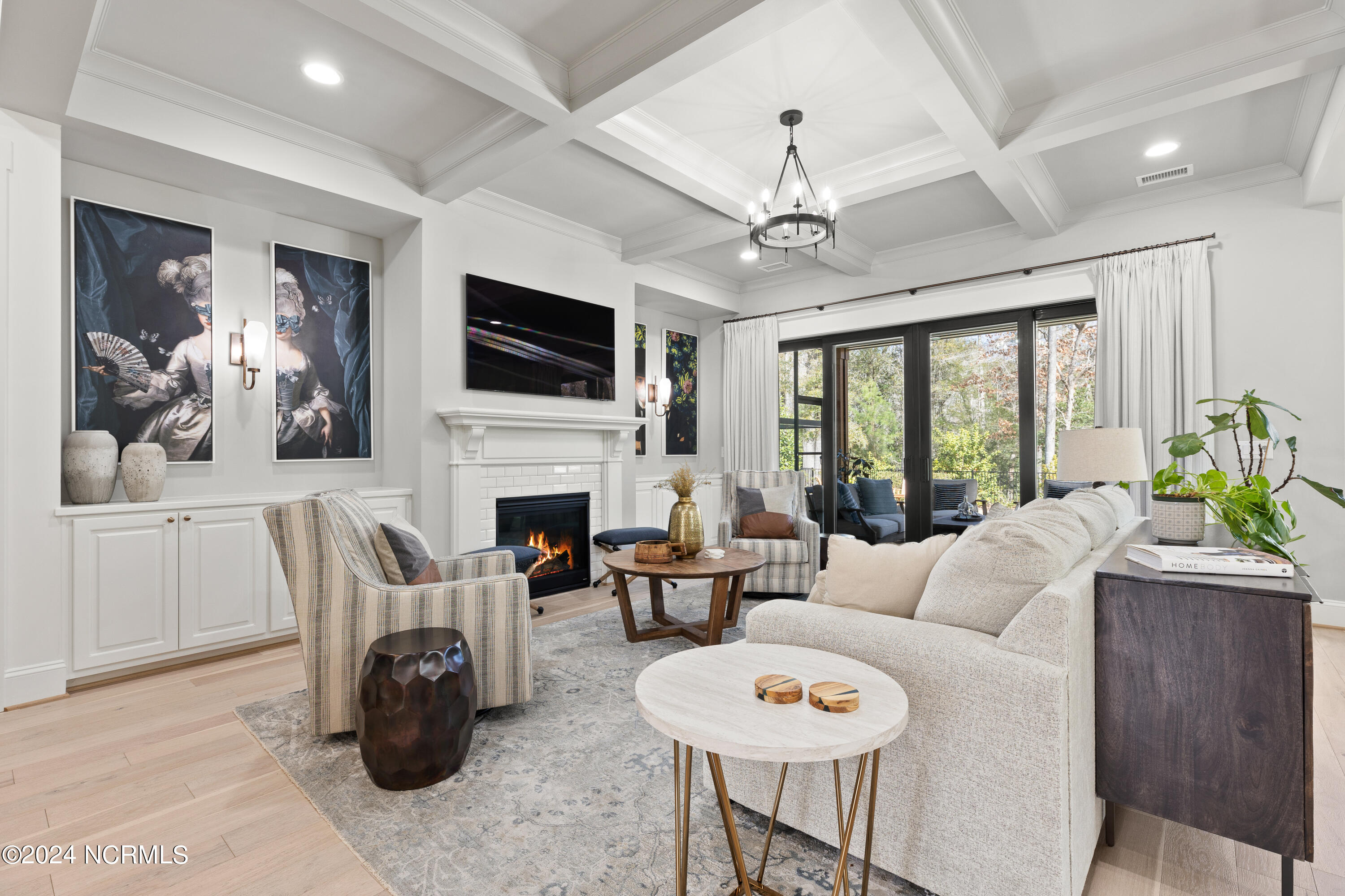 3744 White Cliffs Drive