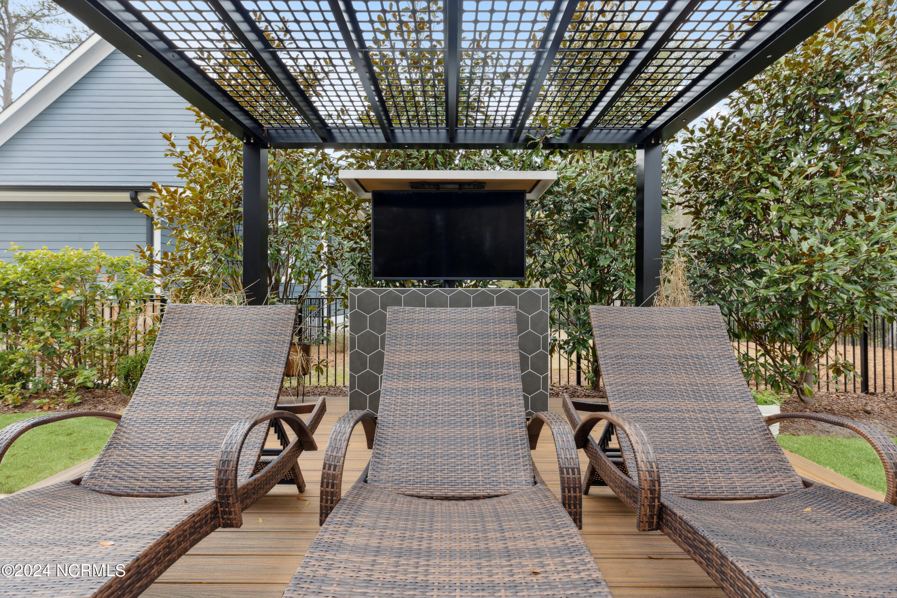 3744 White Cliffs Drive