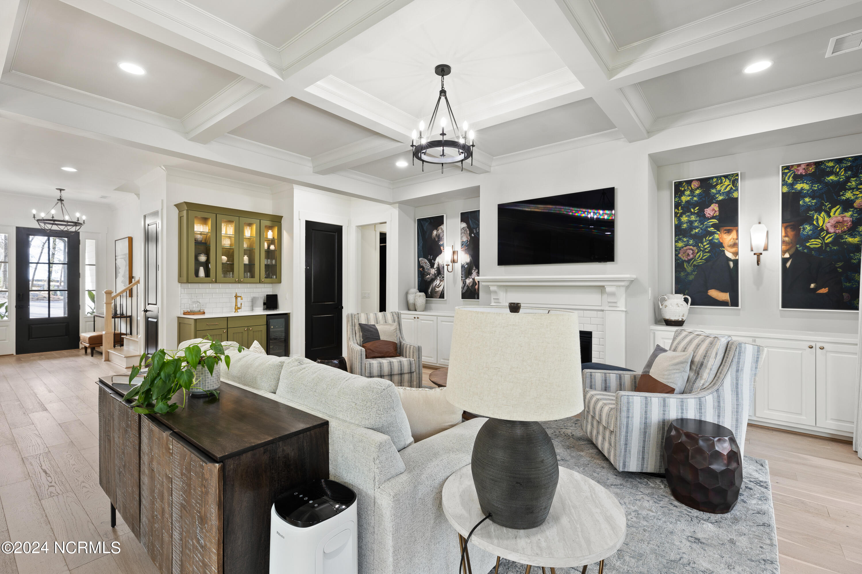 3744 White Cliffs Drive