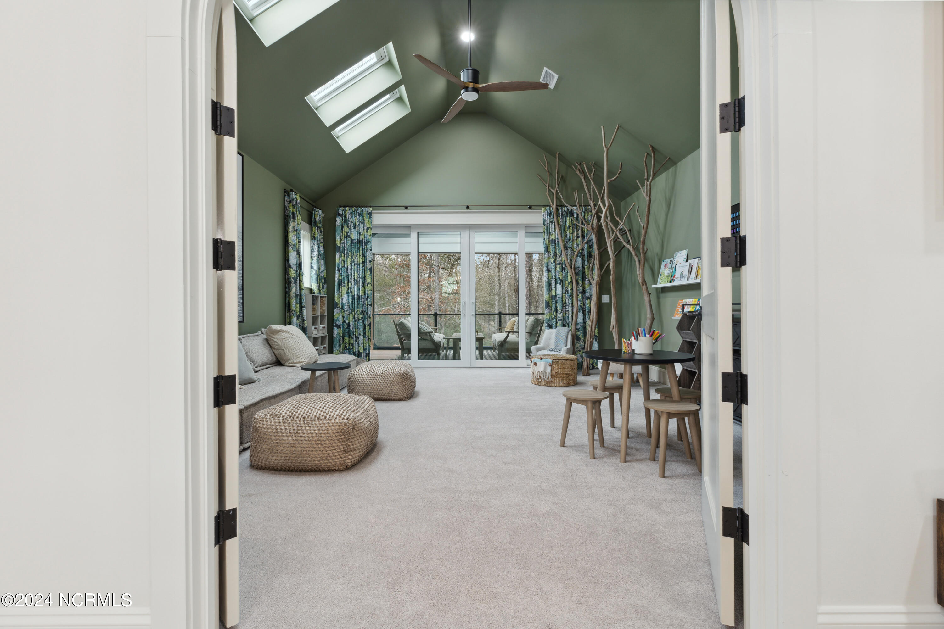 3744 White Cliffs Drive