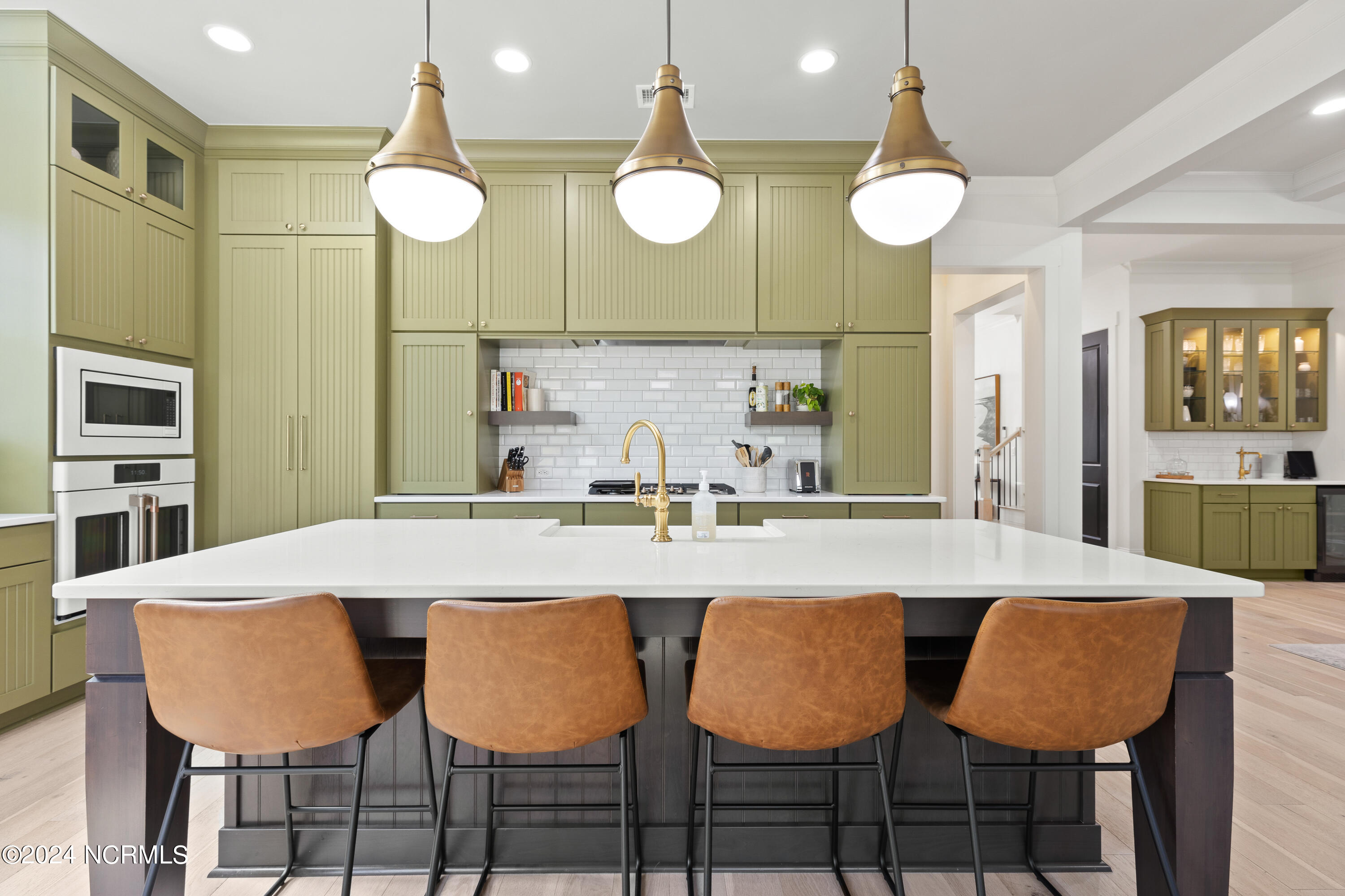 3744 White Cliffs Drive