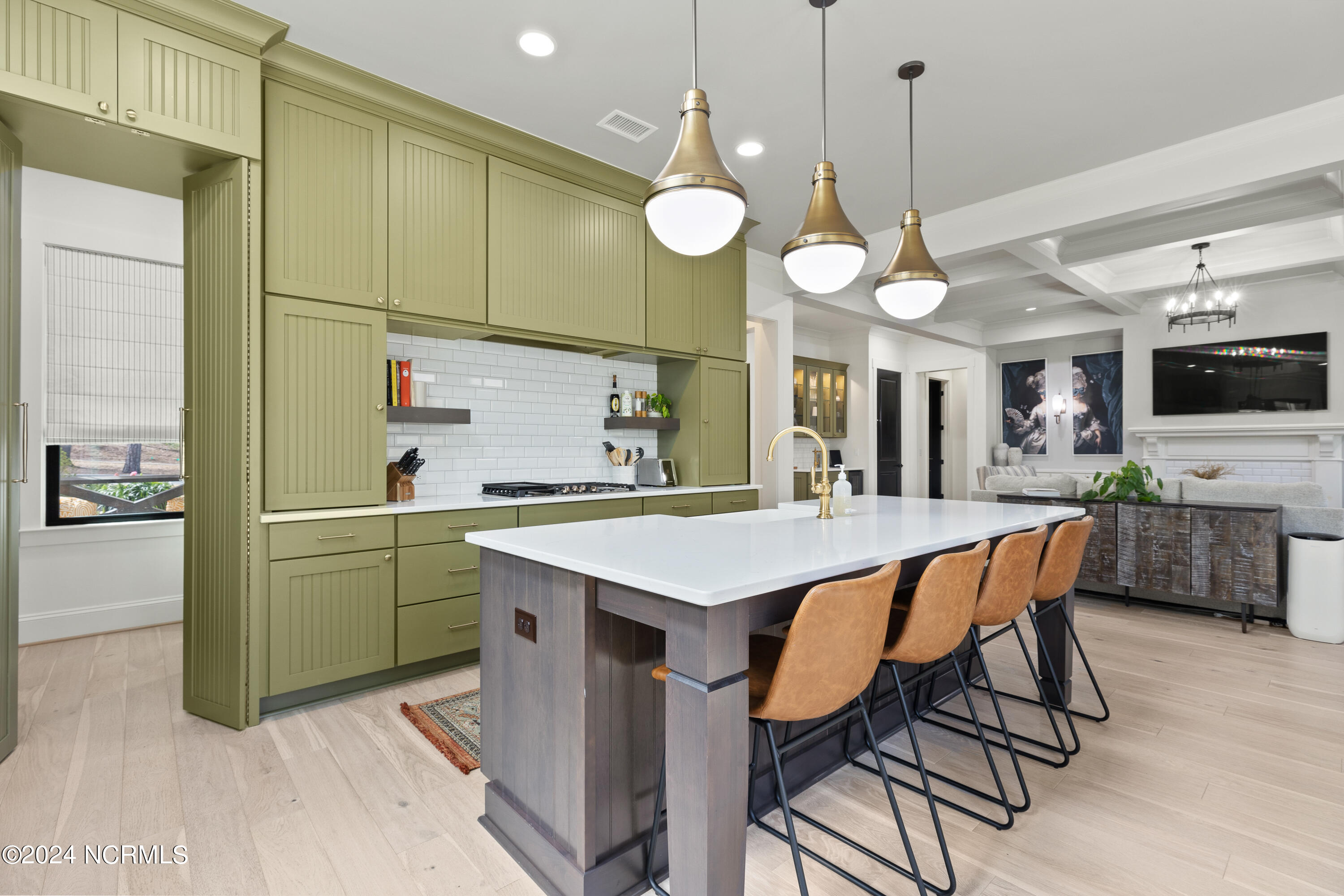 3744 White Cliffs Drive