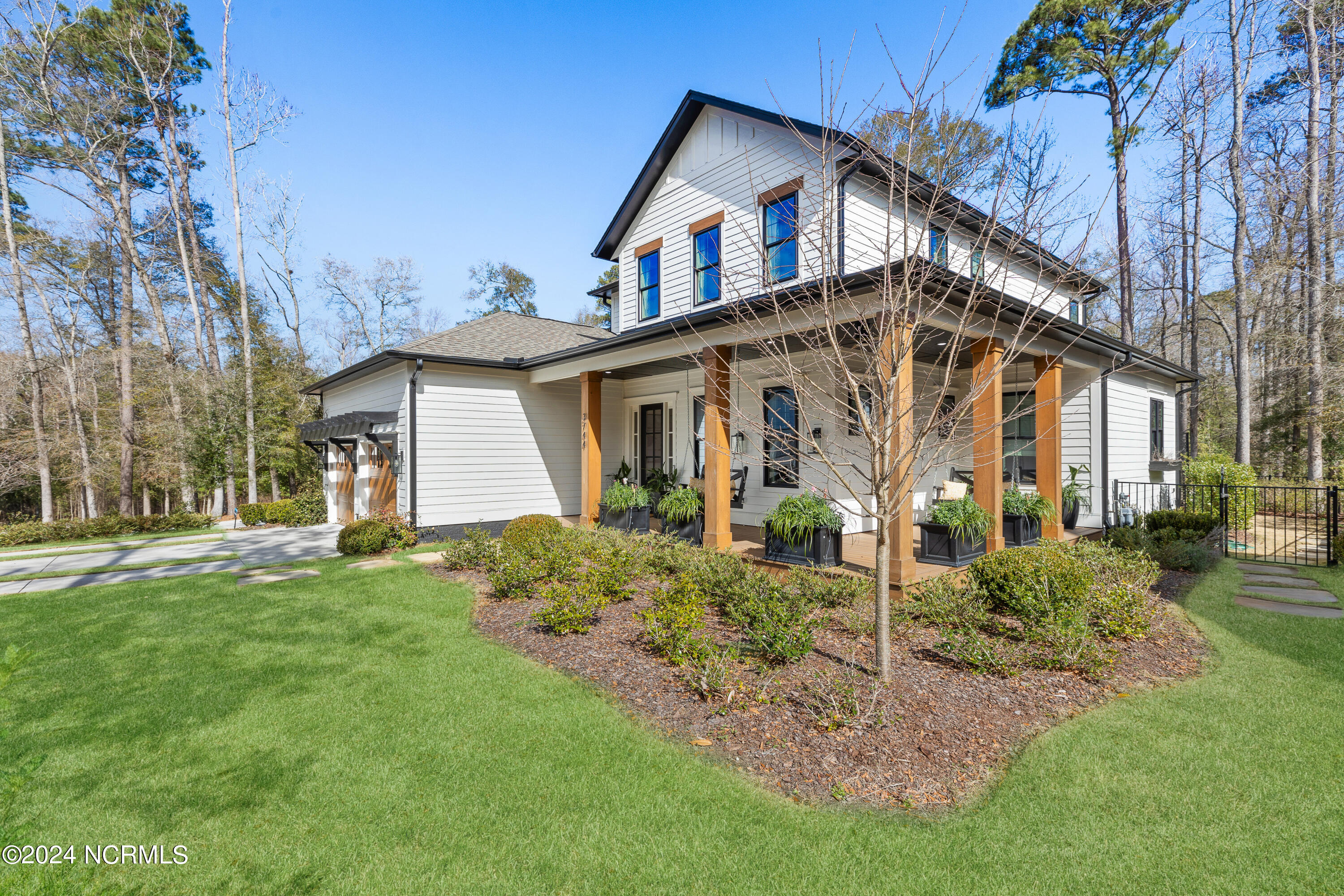 3744 White Cliffs Drive