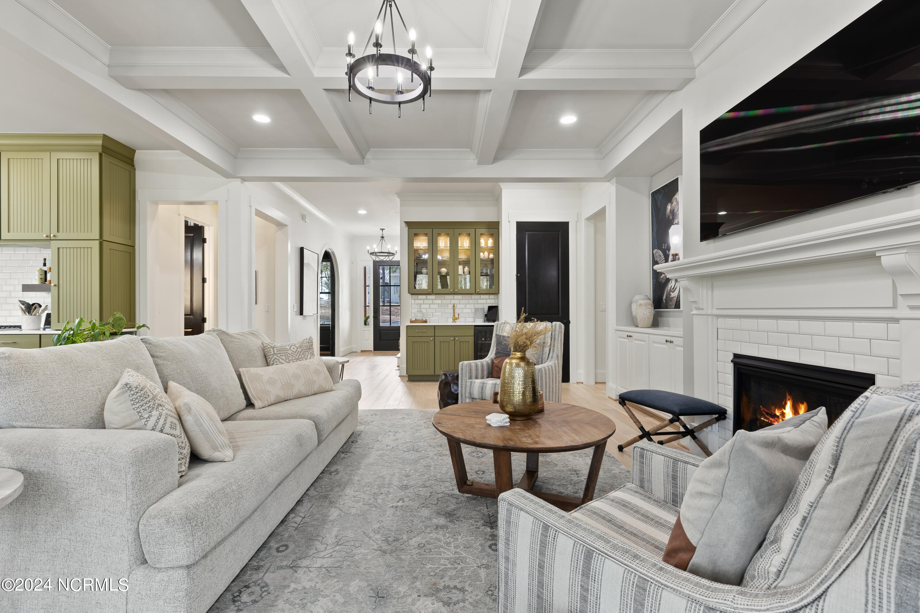 3744 White Cliffs Drive