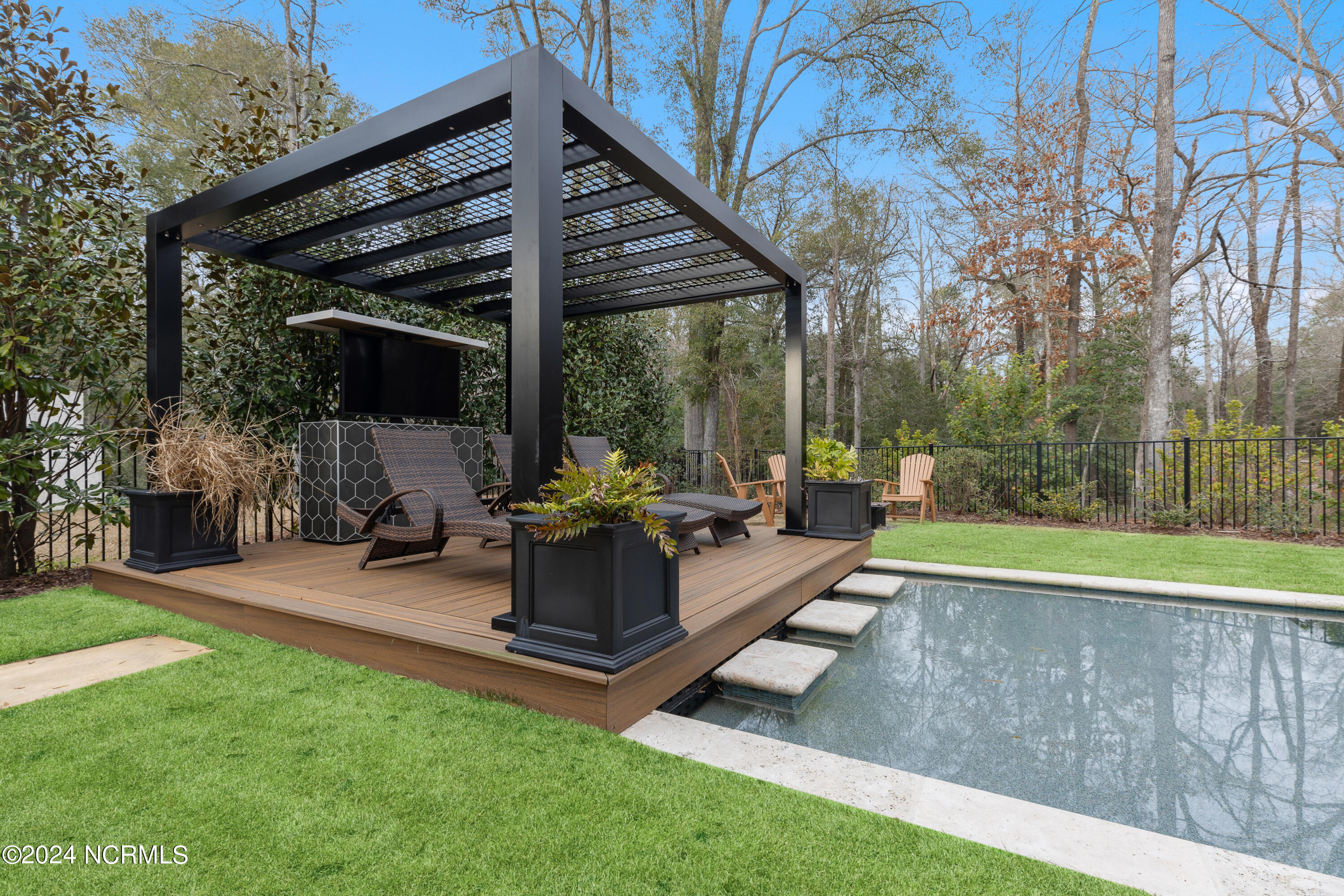 3744 White Cliffs Drive