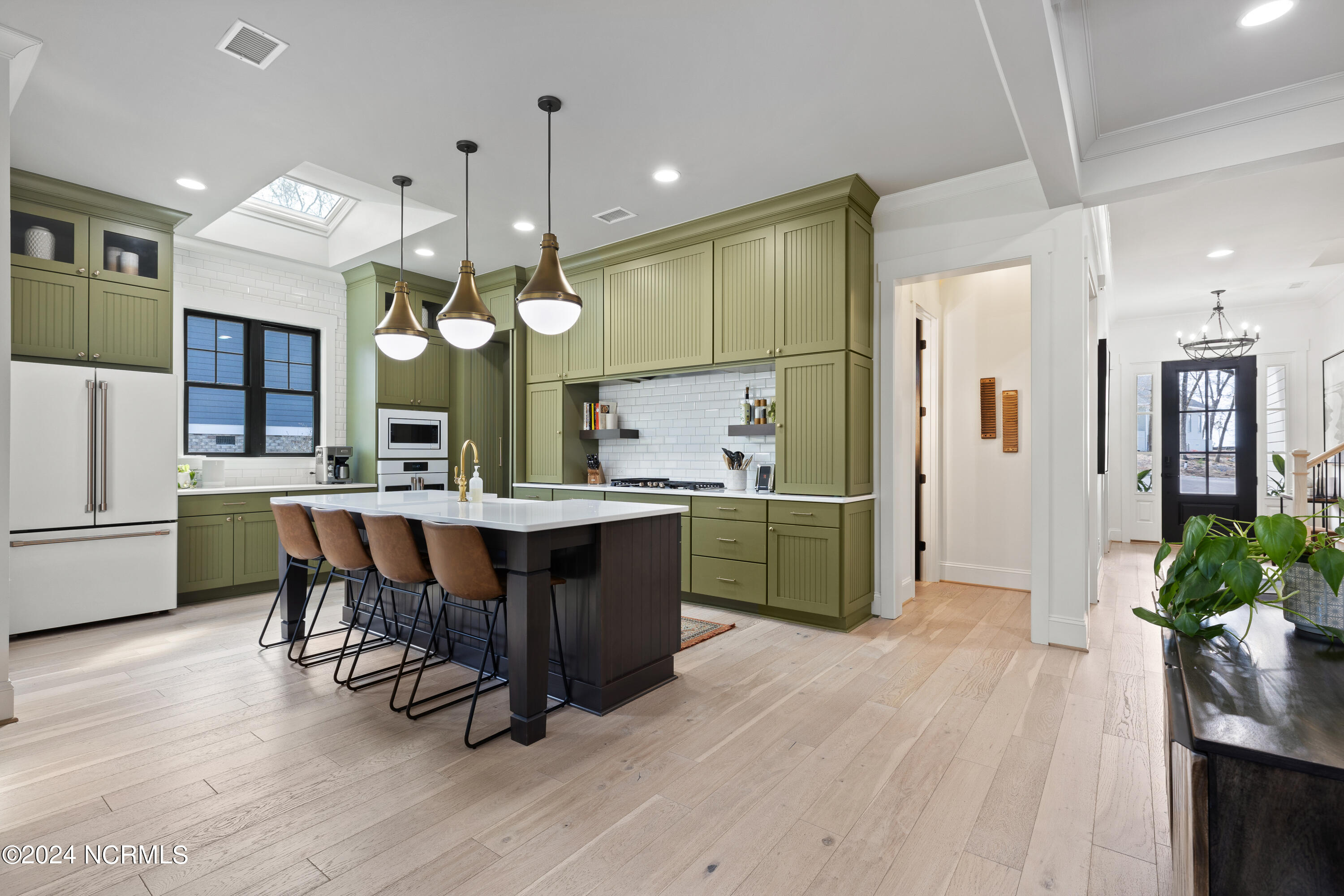 3744 White Cliffs Drive