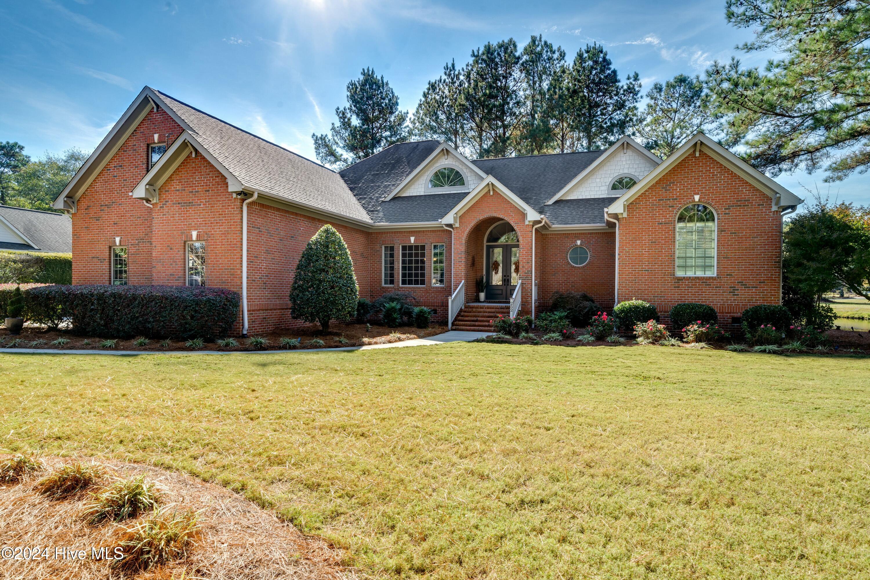 252 Red Fox Run Drive