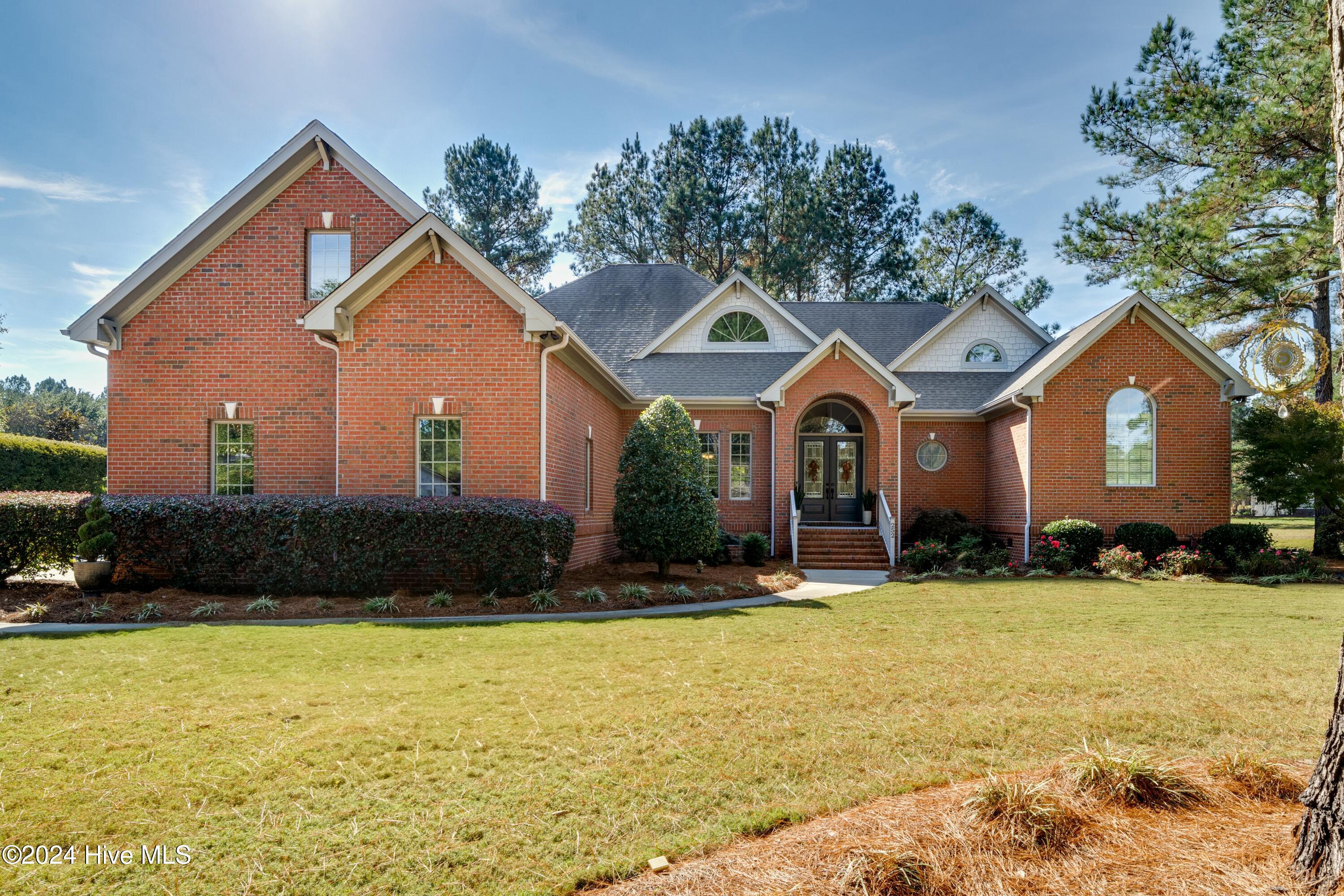 252 Red Fox Run Drive
