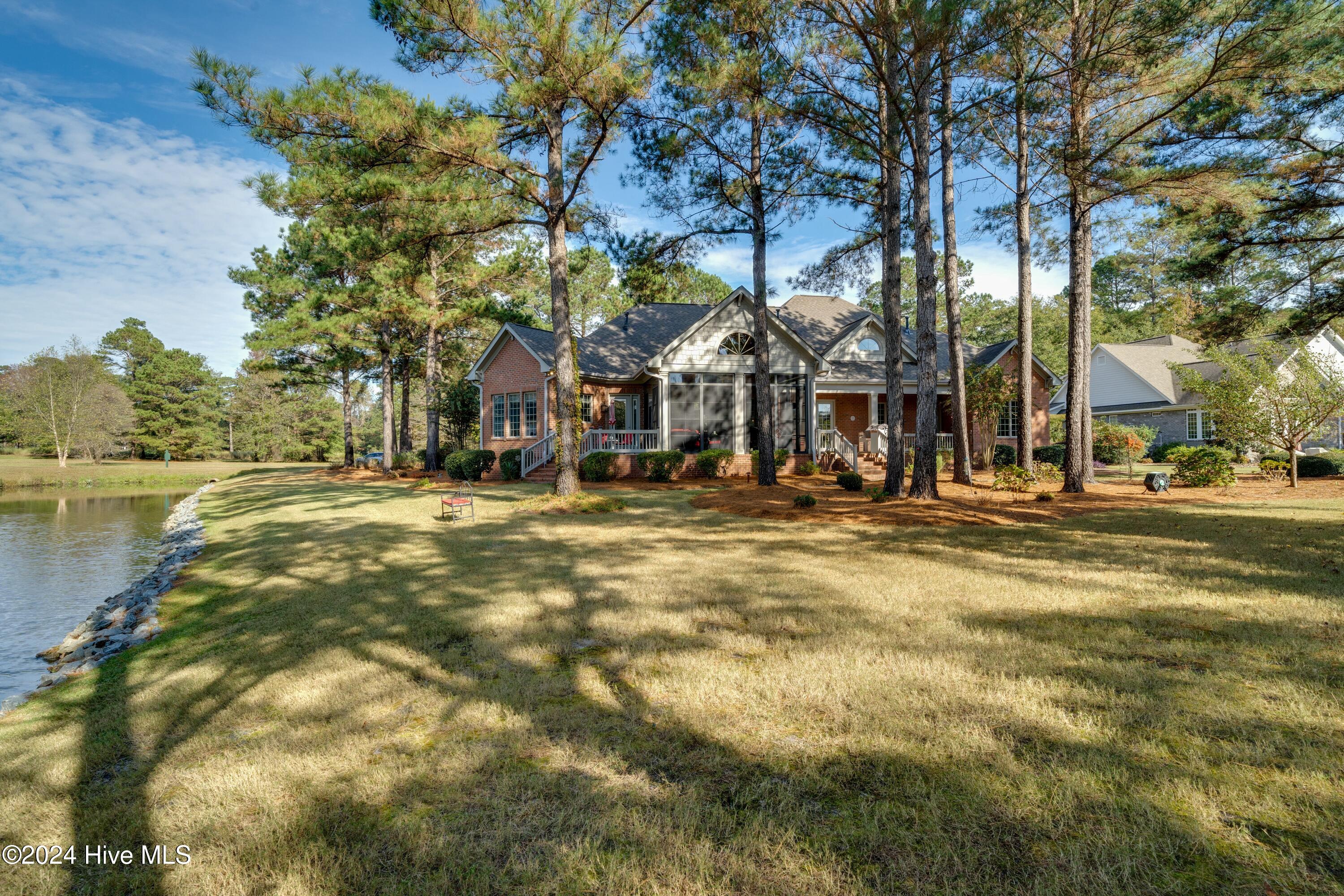 252 Red Fox Run Drive