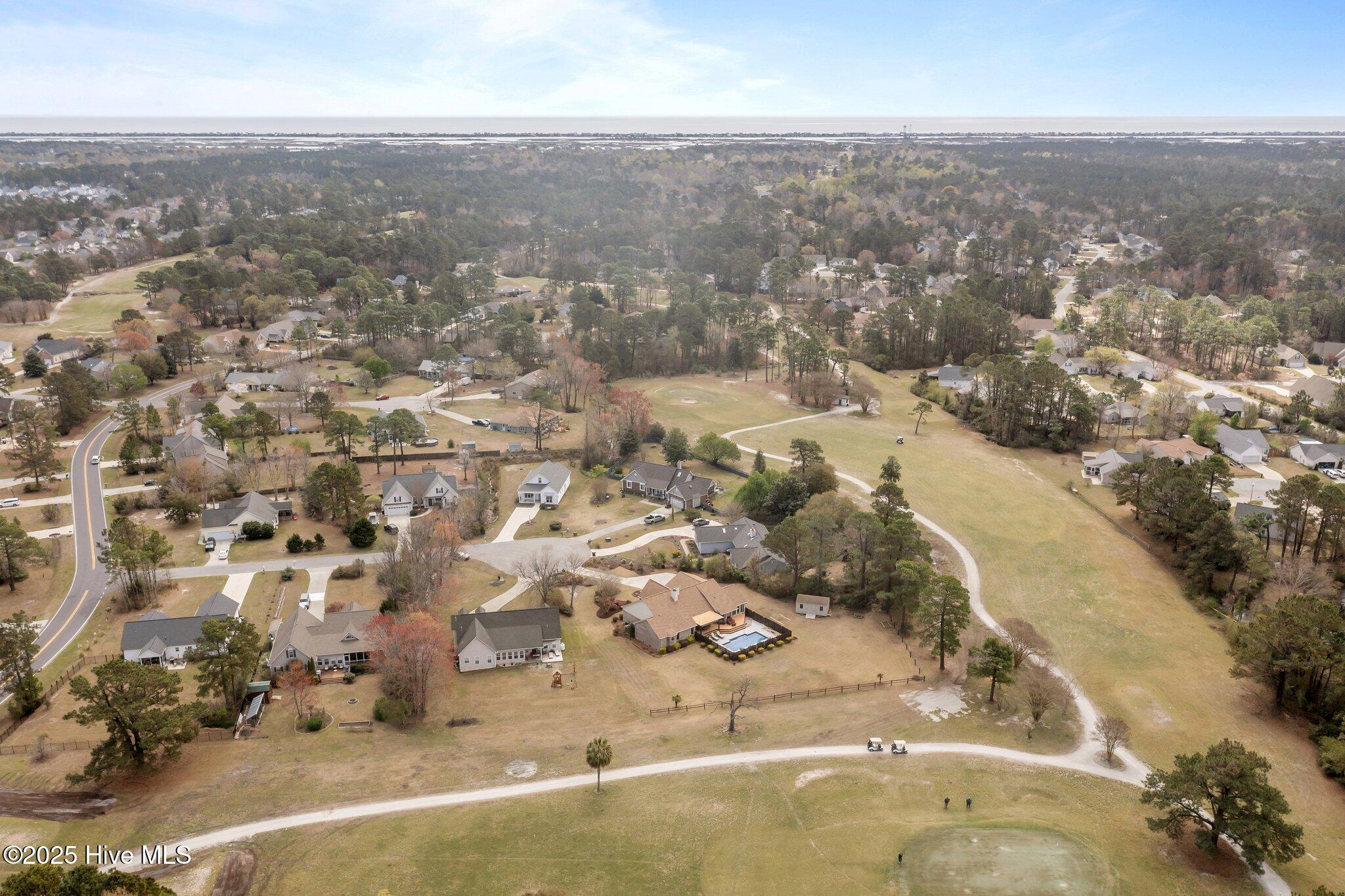 106 Bogey Court