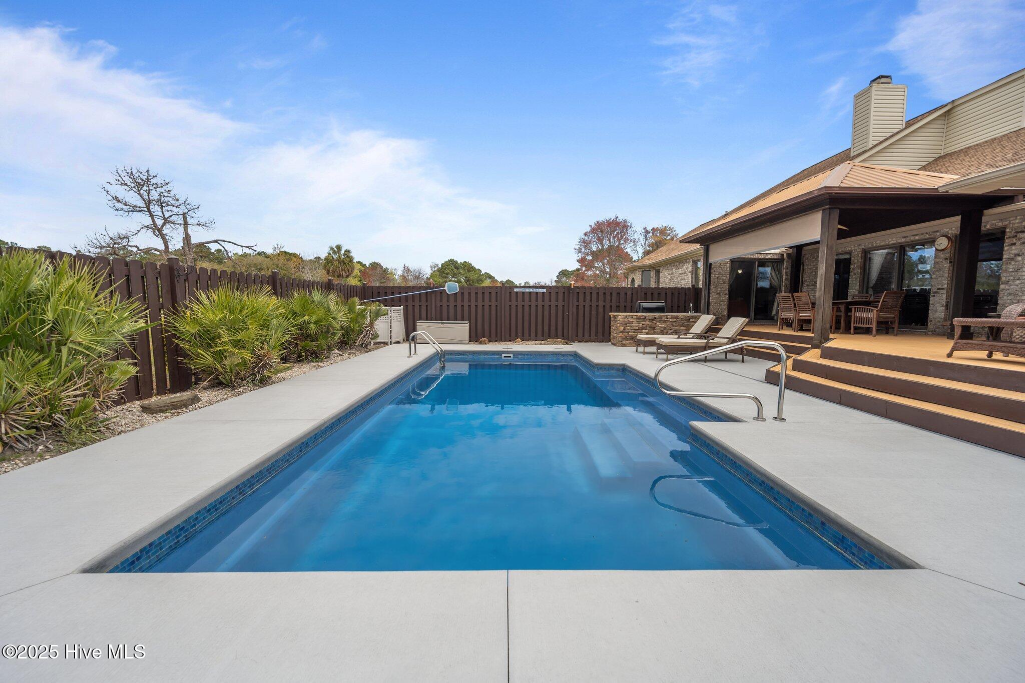 106 Bogey Court