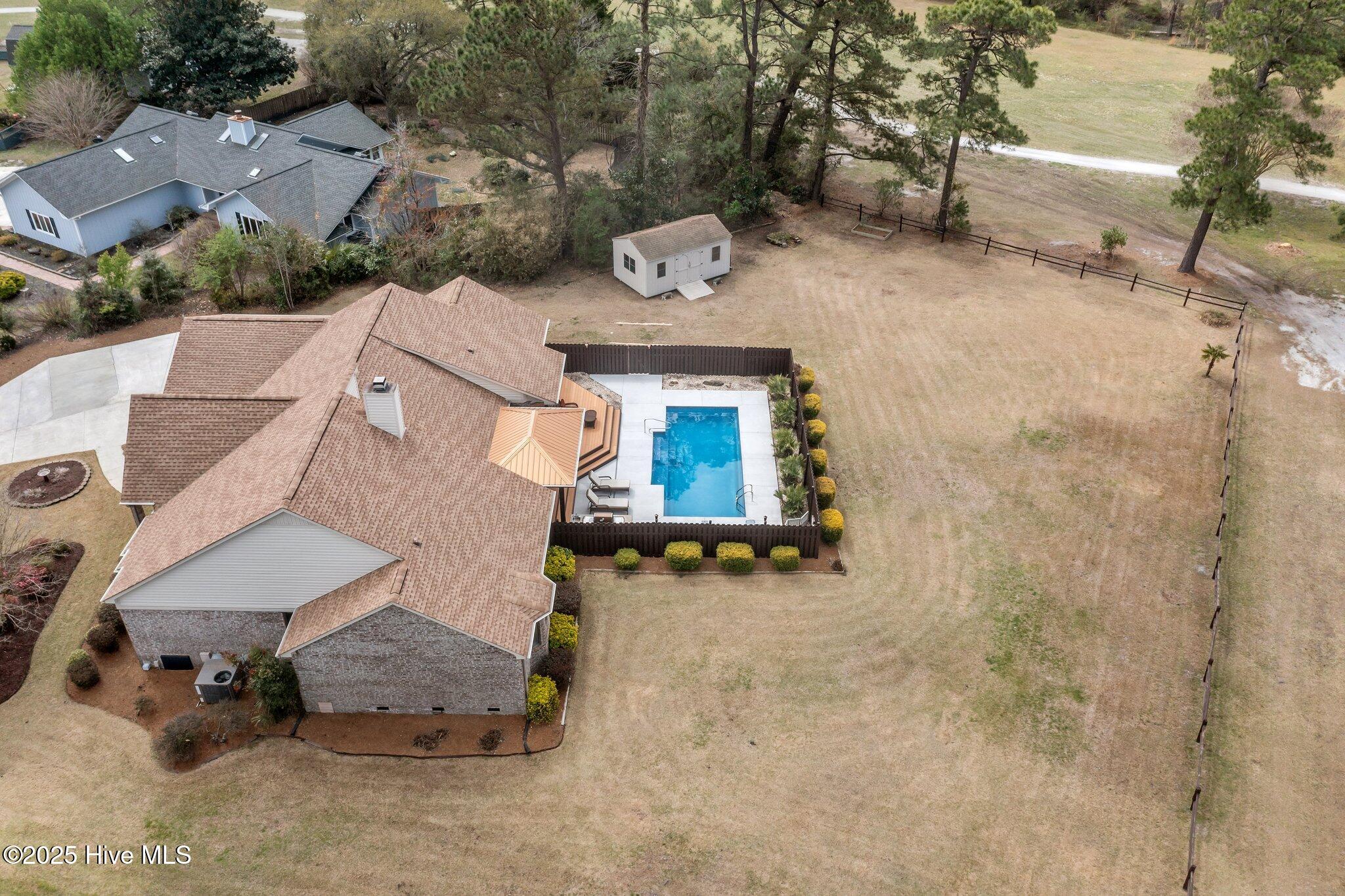 106 Bogey Court