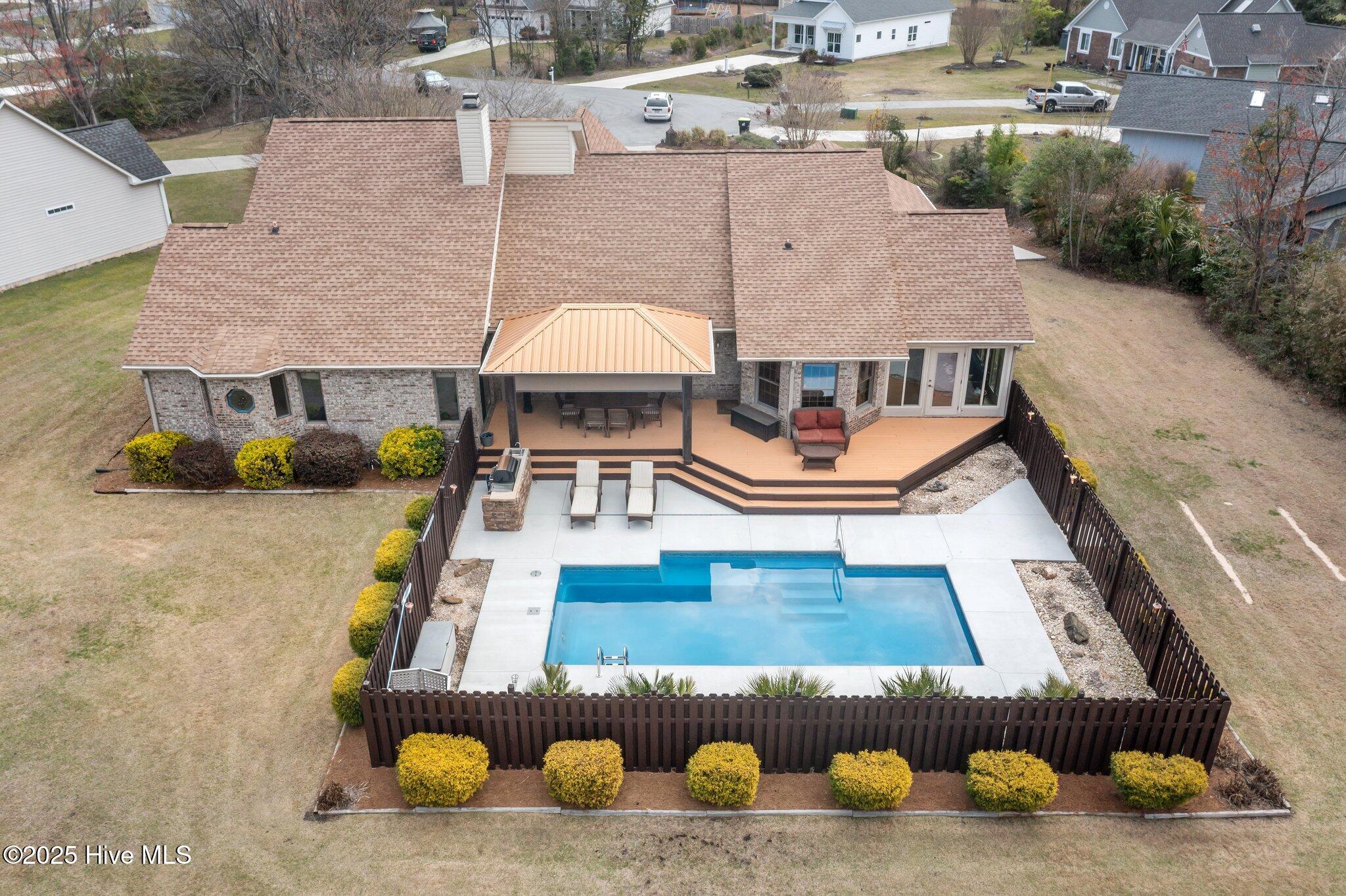 106 Bogey Court