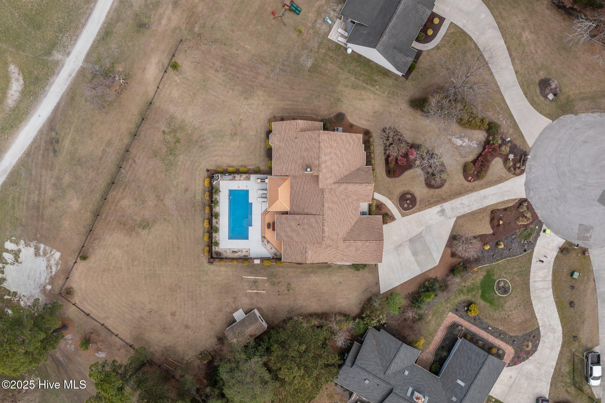106 Bogey Court
