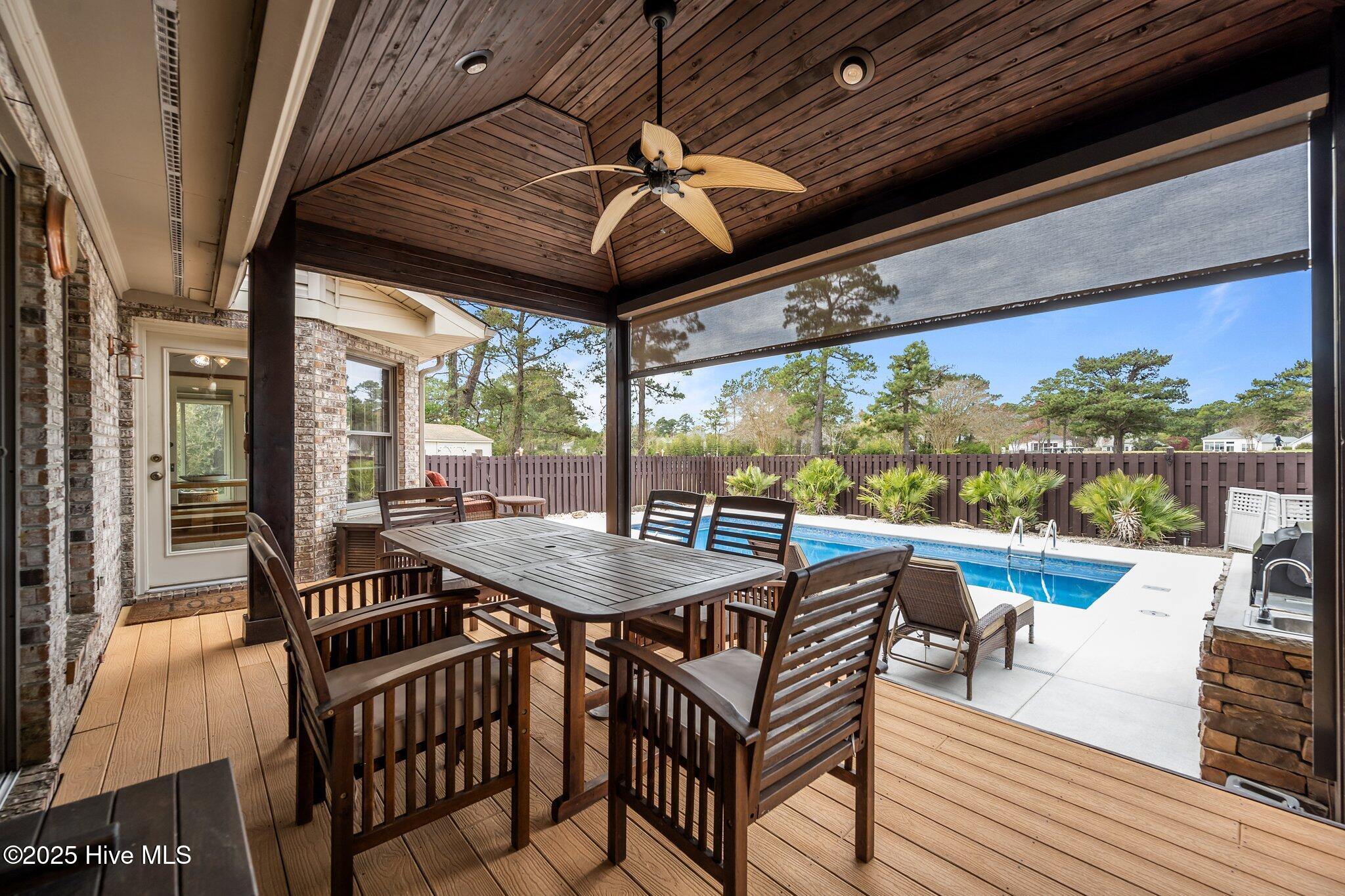 106 Bogey Court