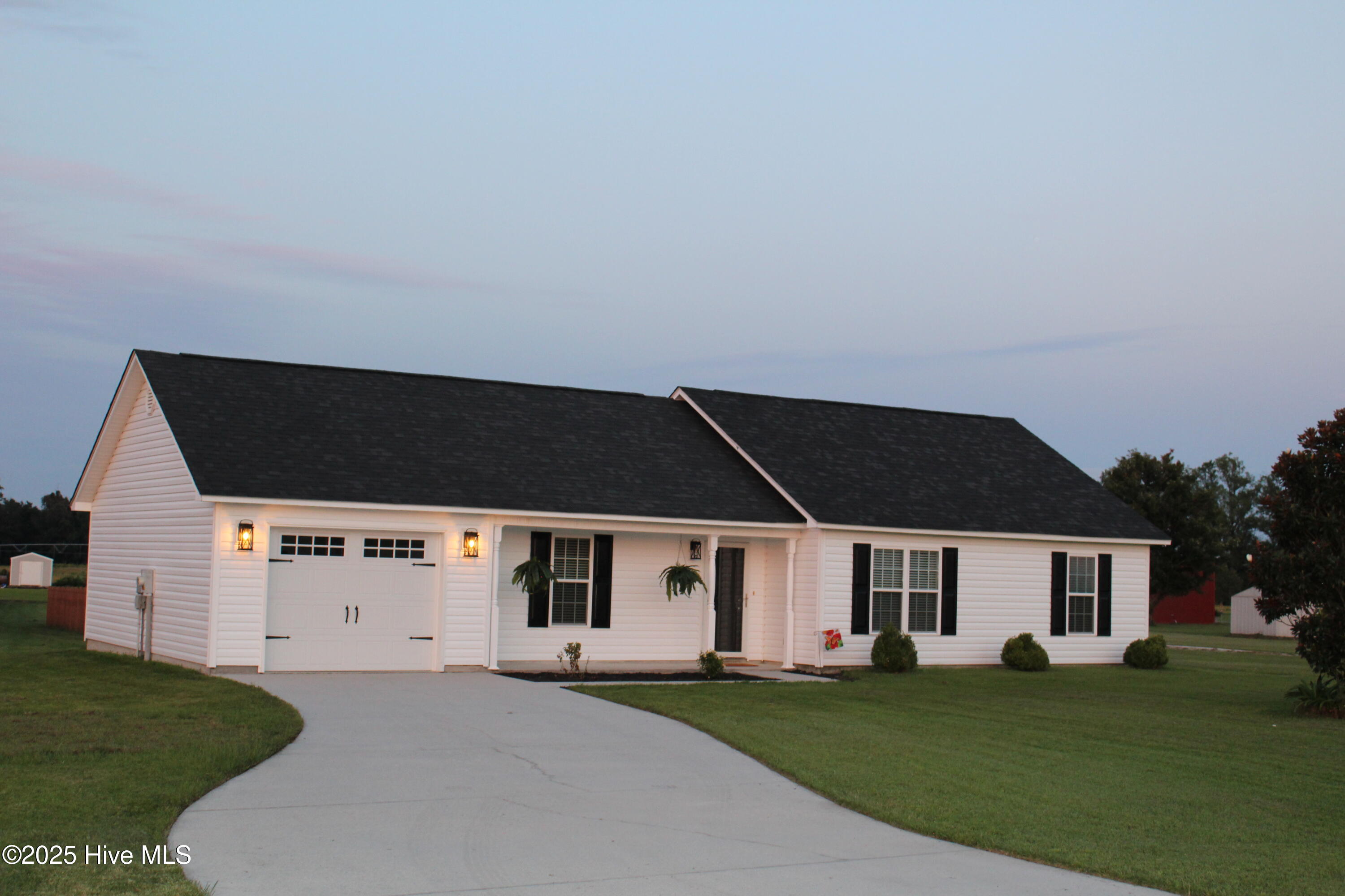 355 Ai Taylor Road, Richlands