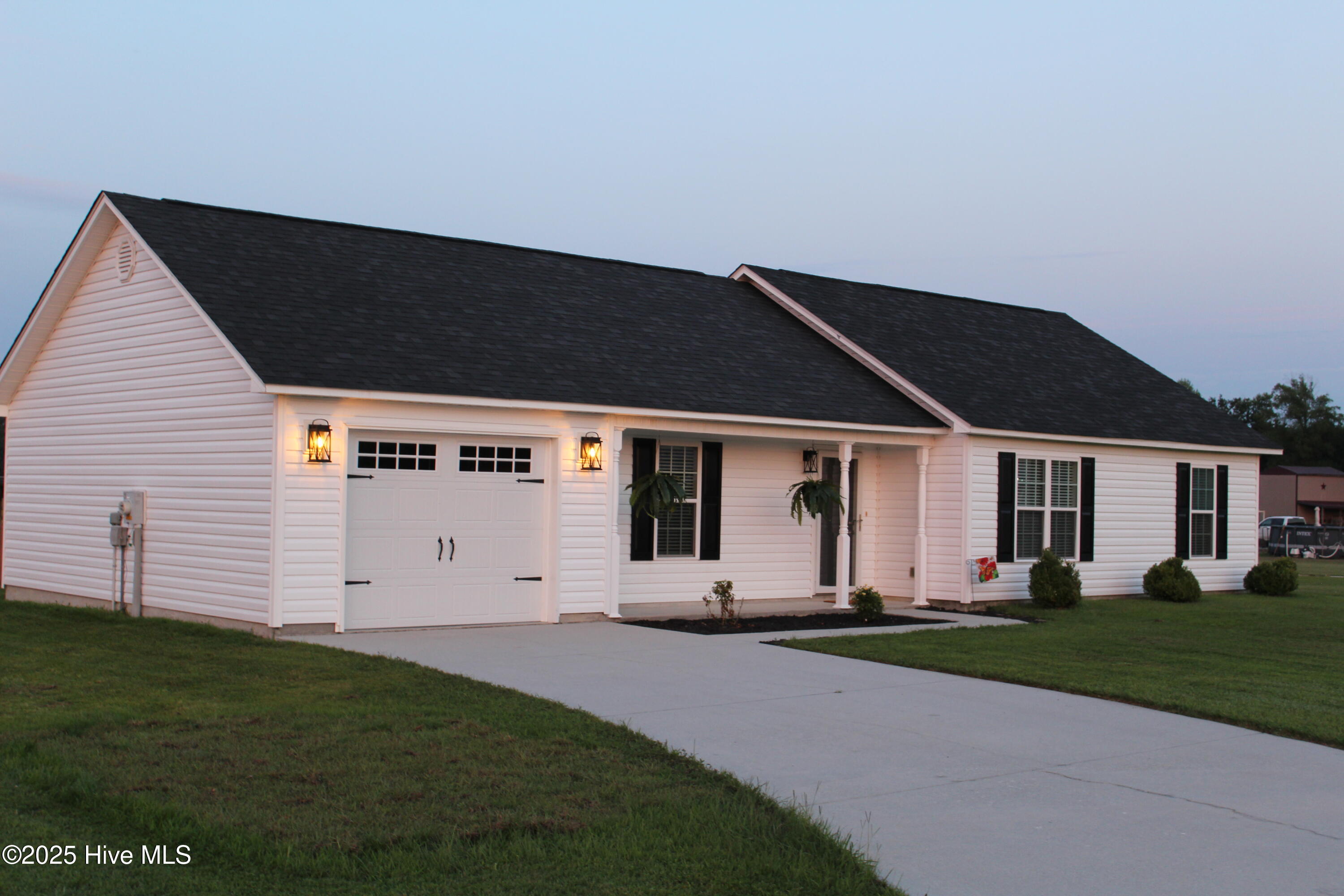 355 Ai Taylor Road, Richlands