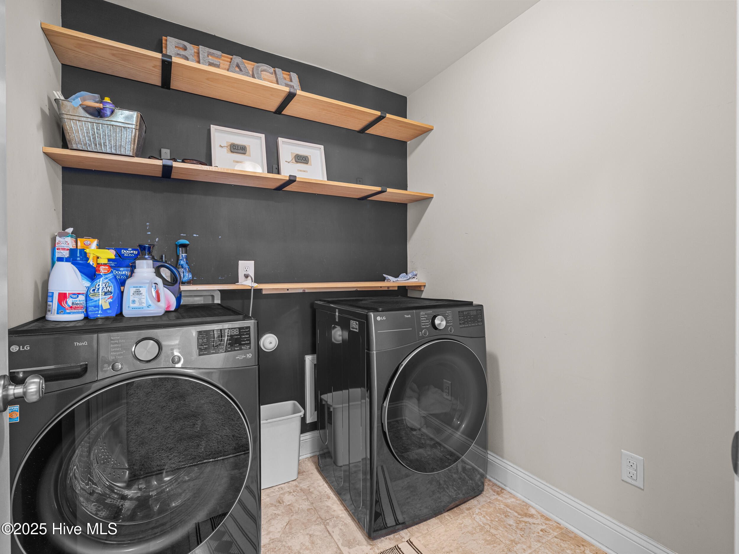 129 Oyster Landing Drive