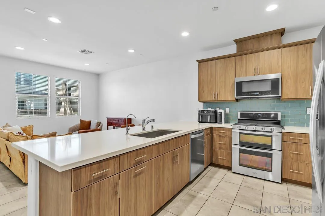 1961 Avenida Citron Unit 115 Unit 115