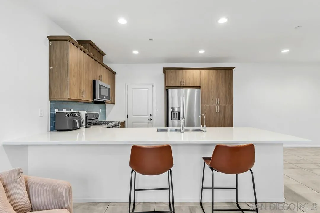 1961 Avenida Citron Unit 115 Unit 115