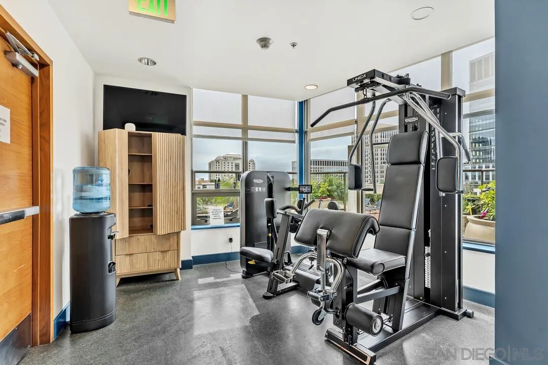 700 W E St Unit 1905