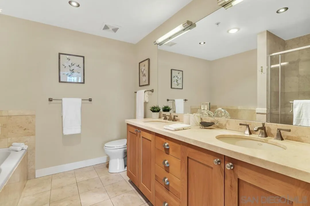 700 W E St Unit 1905
