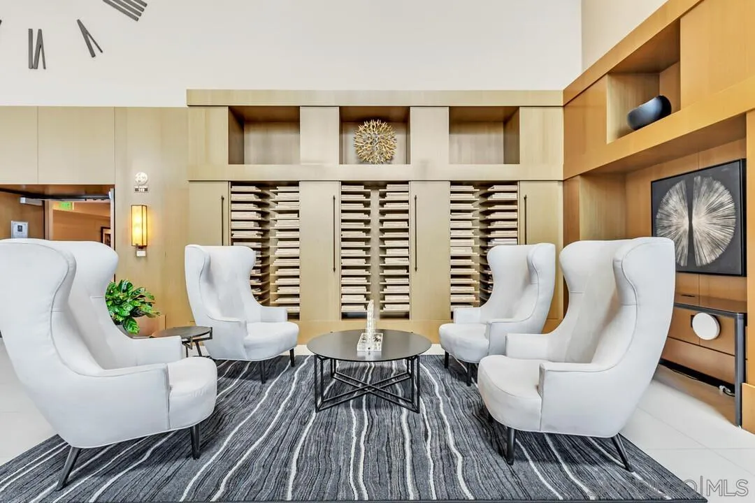 700 W E St Unit 1905