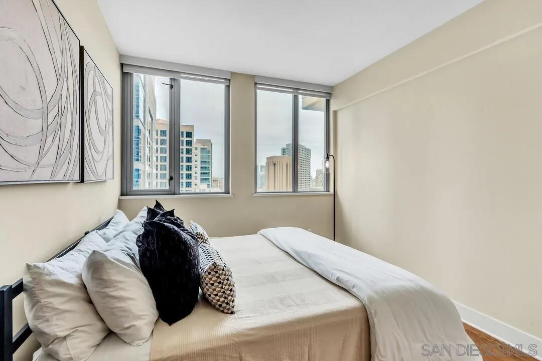 700 W E St Unit 1905