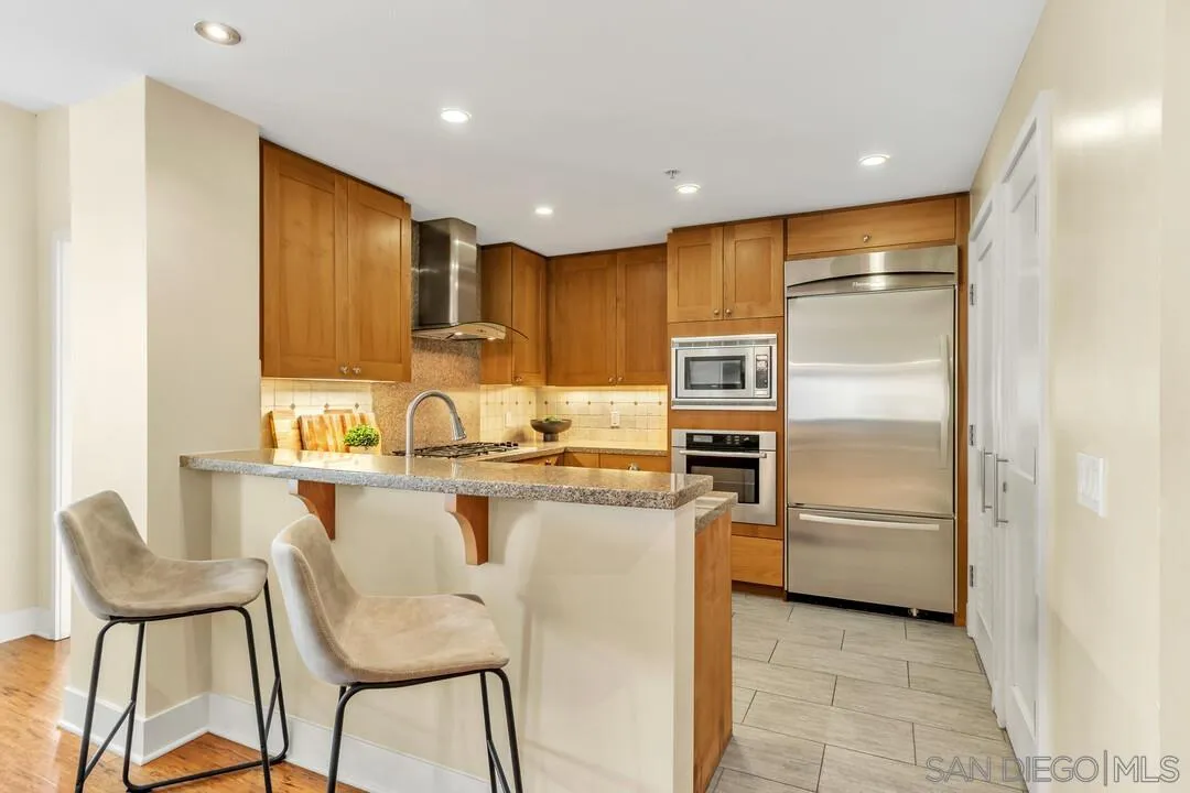 700 W E St Unit 1905